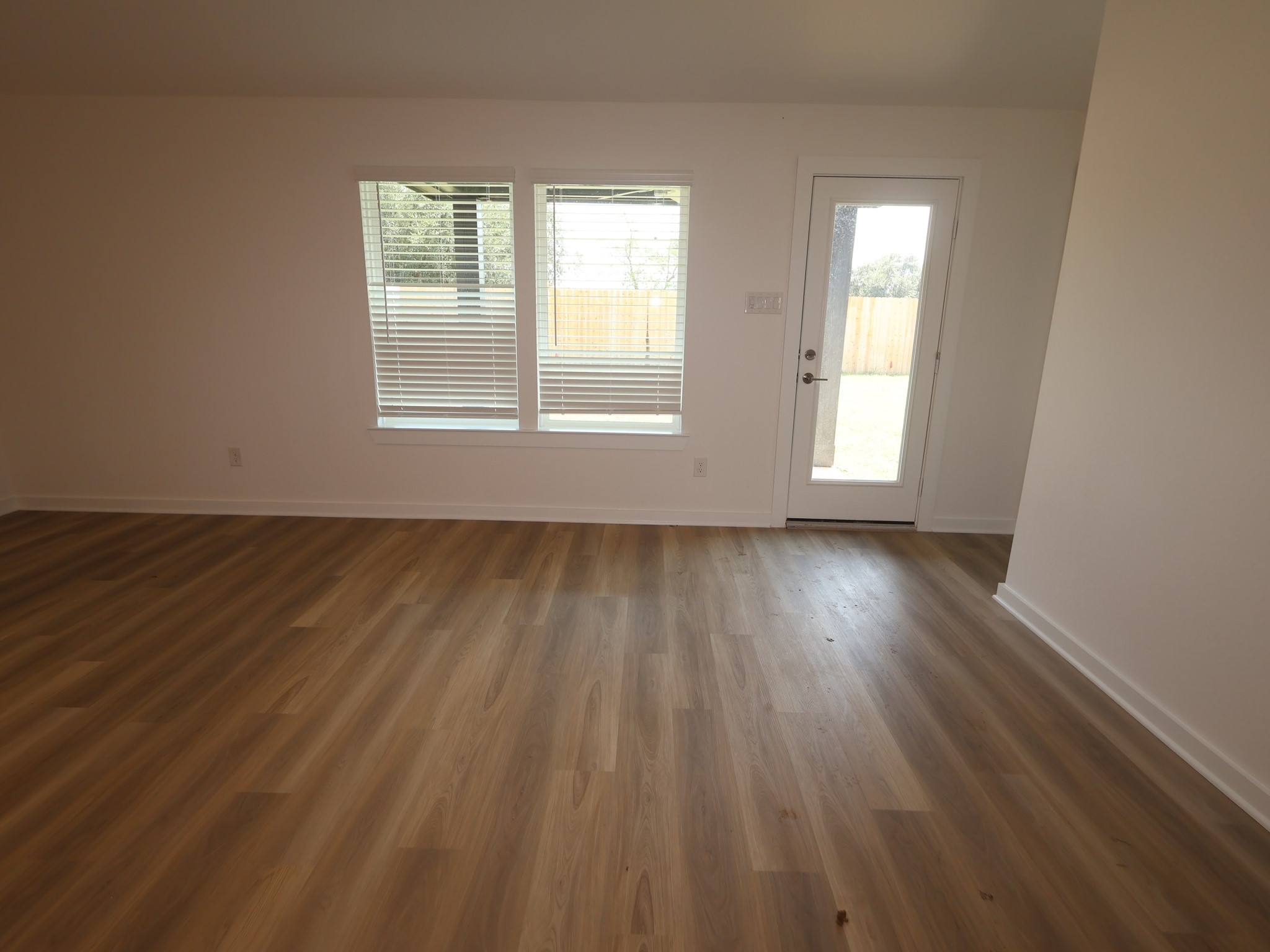 32131 Morning Luster Court Property Photo 6