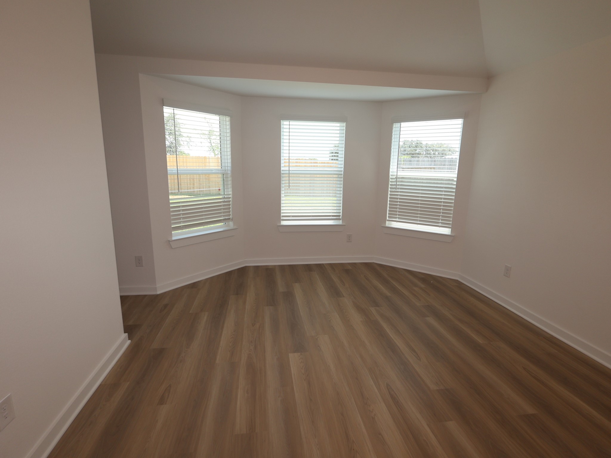 32131 Morning Luster Court Property Photo 8