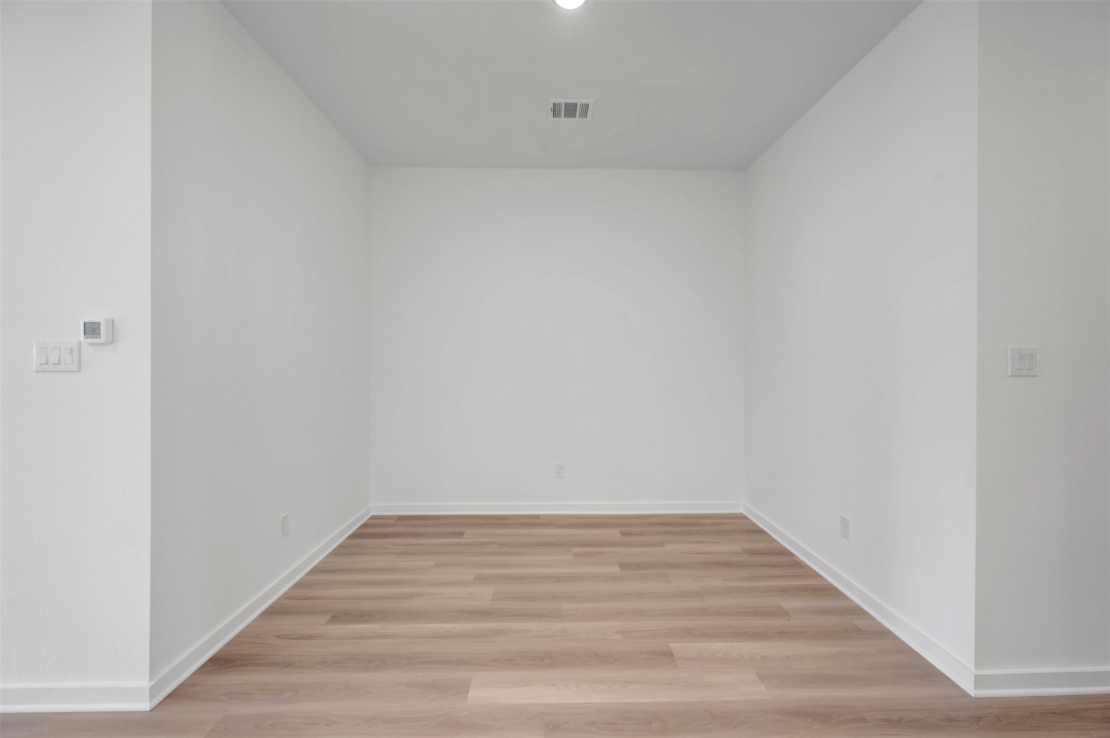 32131 Morning Luster Court Property Photo 8