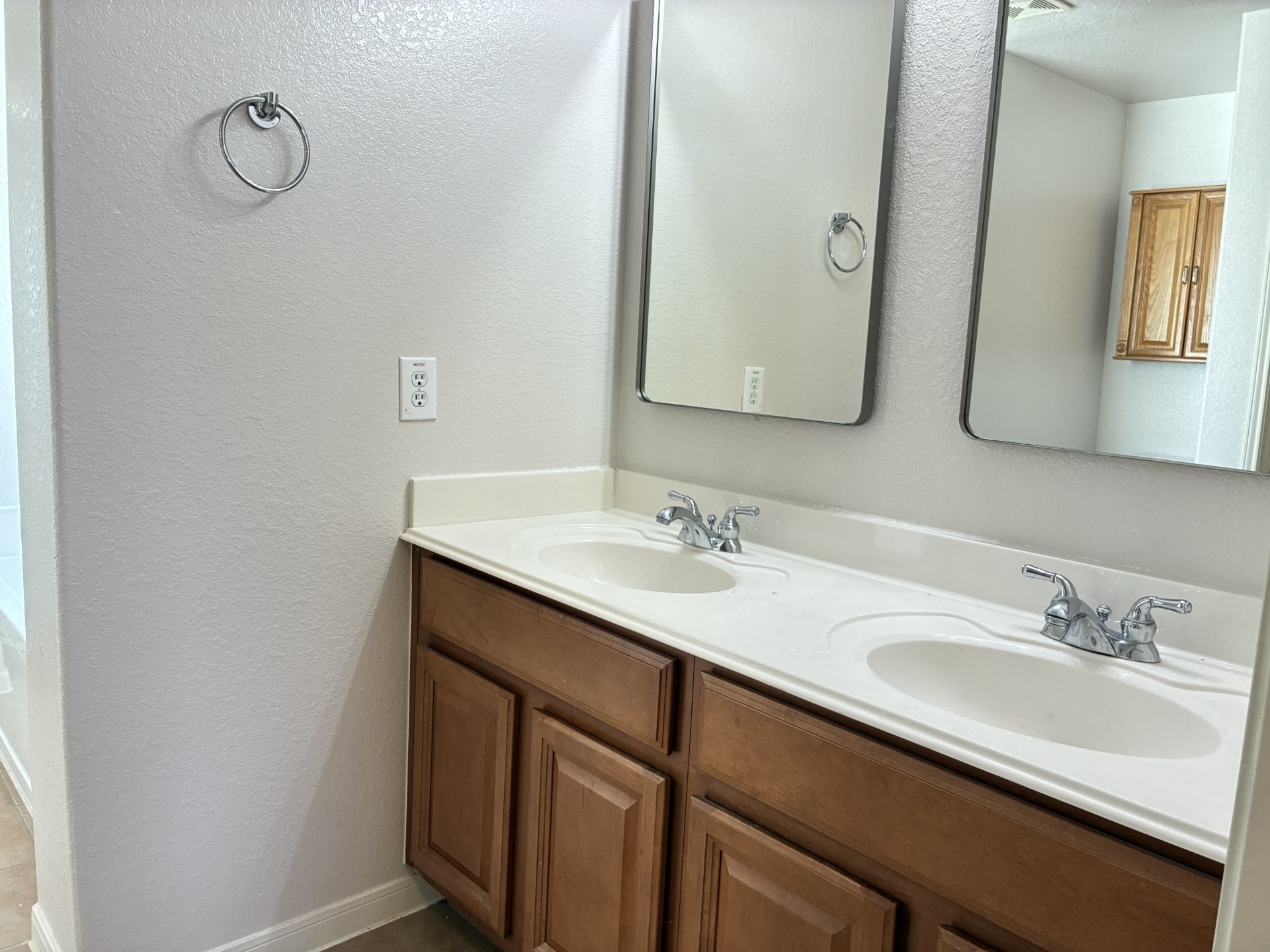 14427 Cellini Drive Property Photo 21
