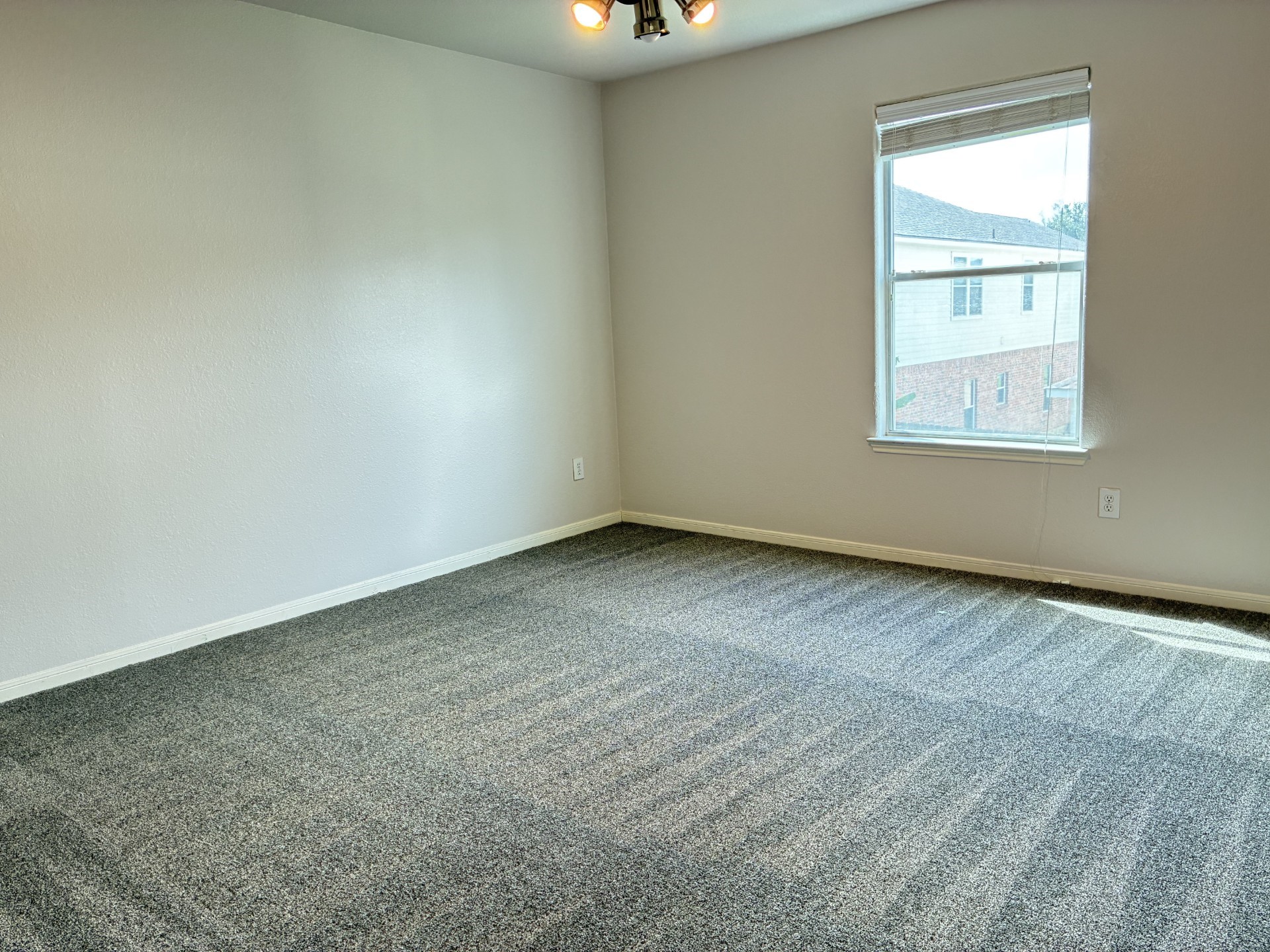 14427 Cellini Drive Property Photo 28