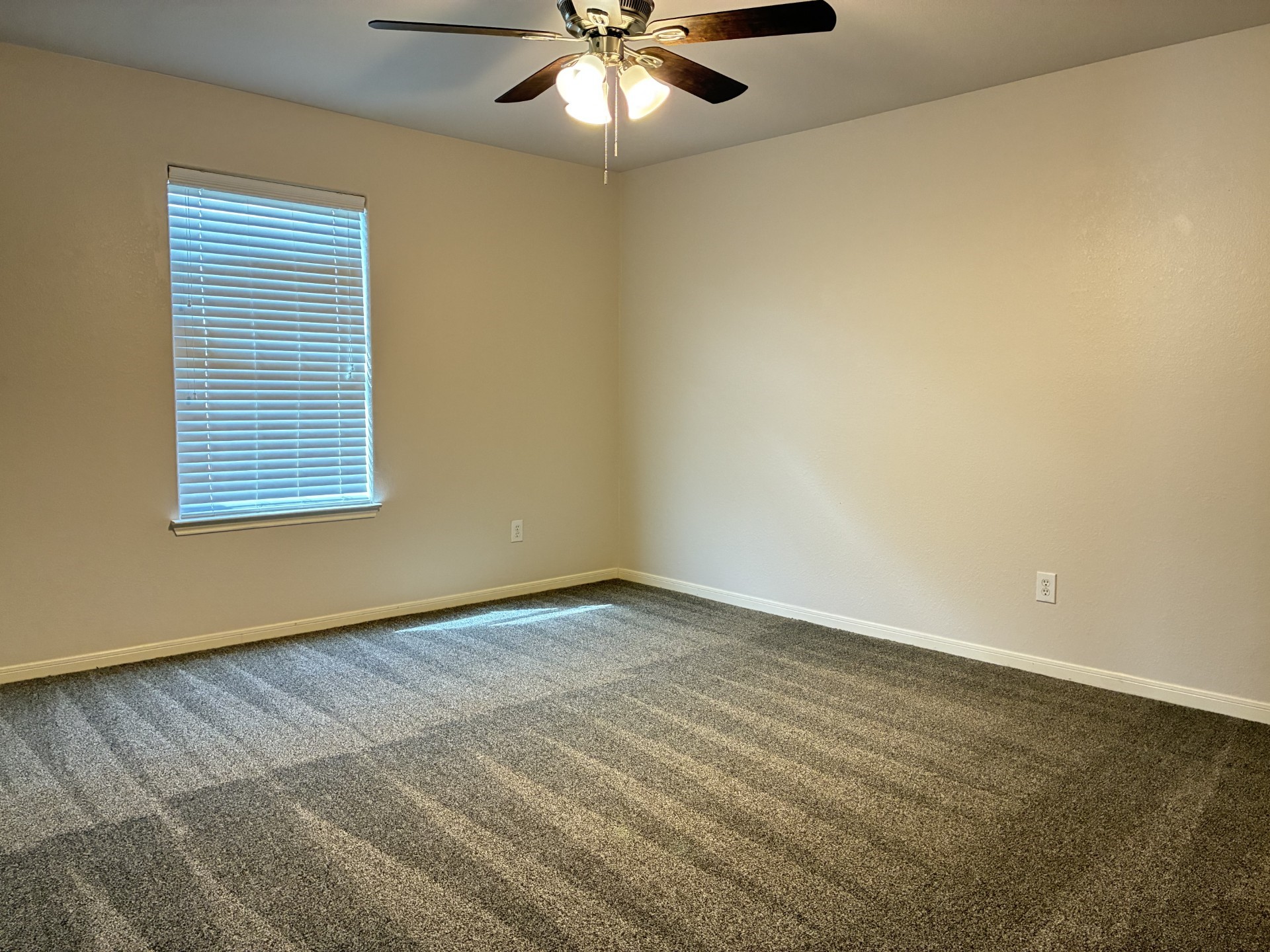 14427 Cellini Drive Property Photo 31