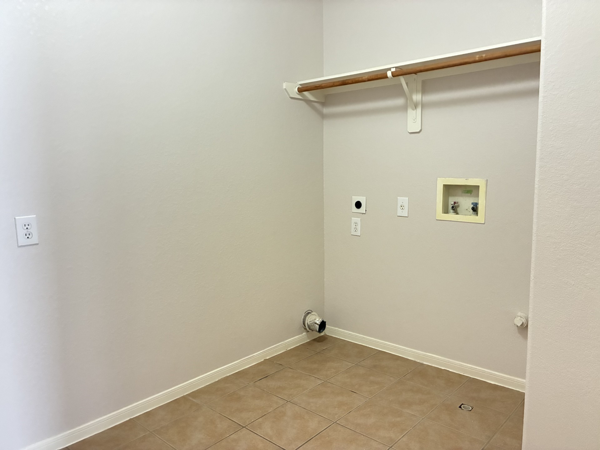 14427 Cellini Drive Property Photo 32