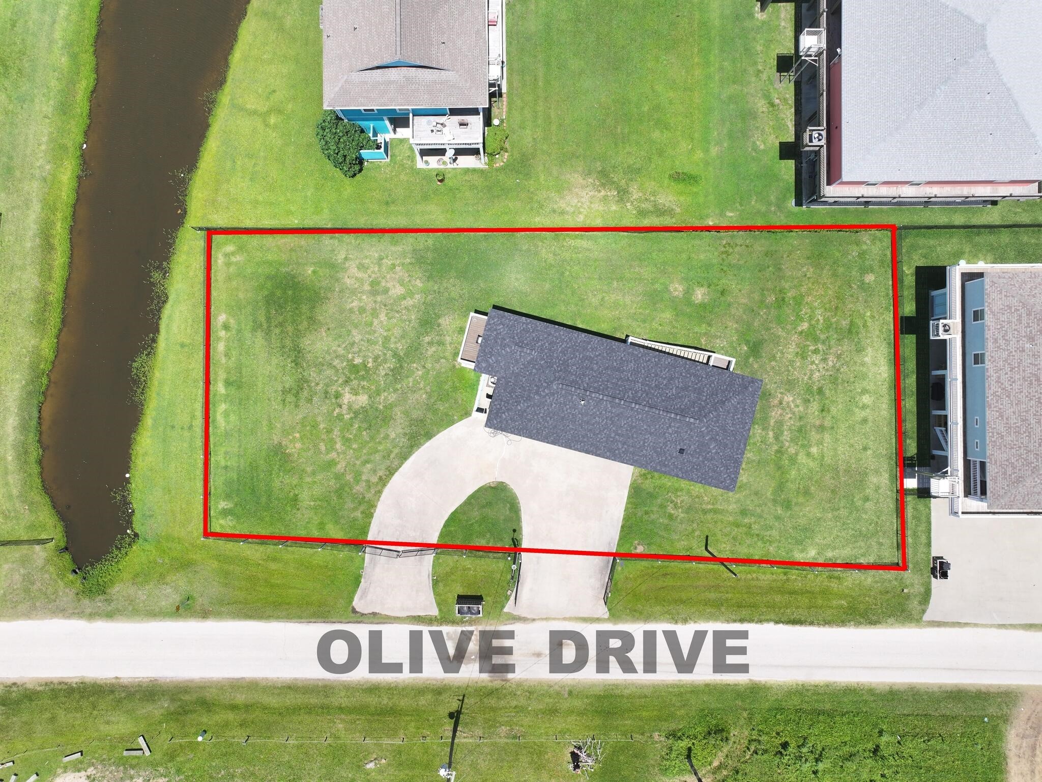 928 Olive Drive Property Photo 5