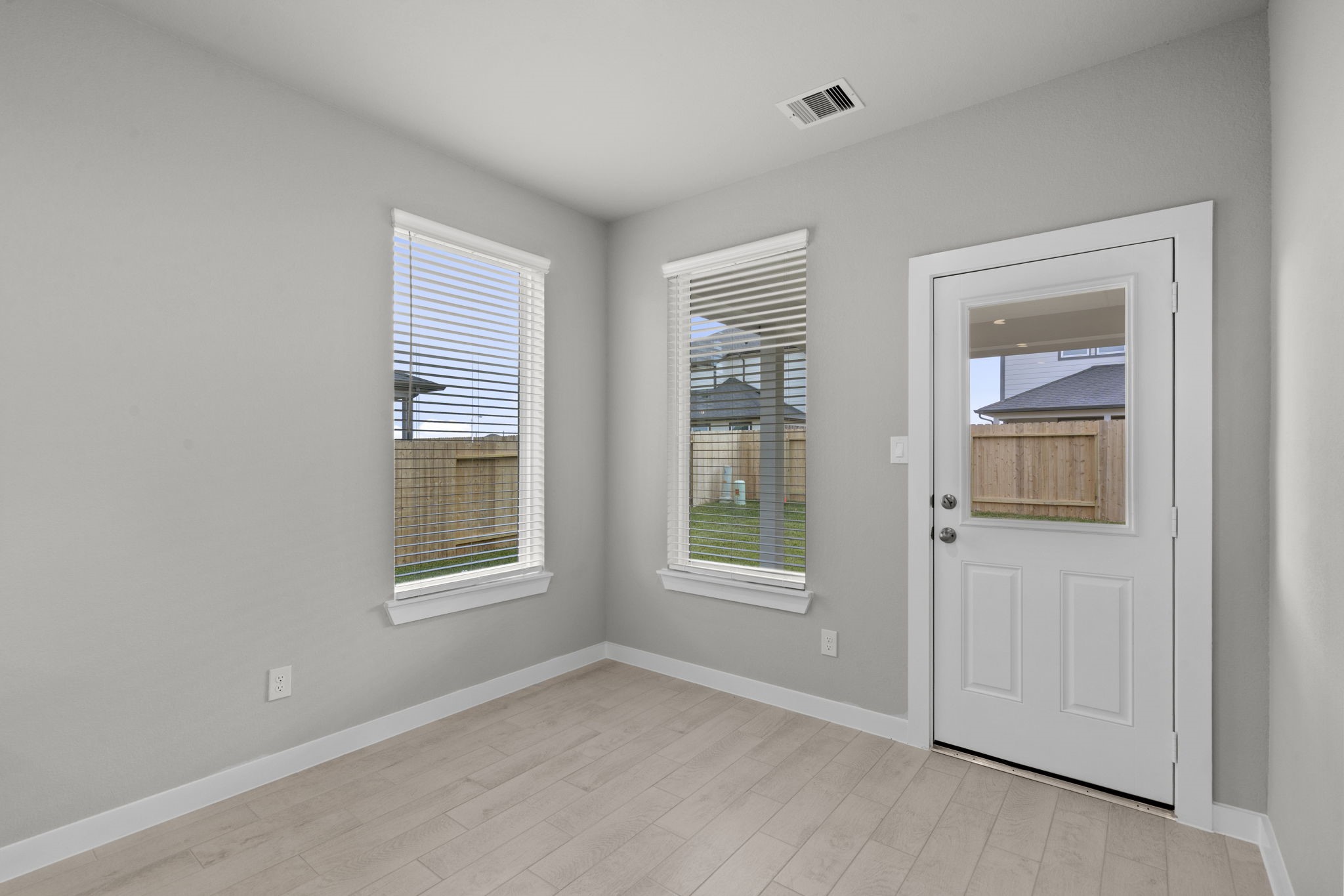 3106 Everwood Trail Property Photo 8