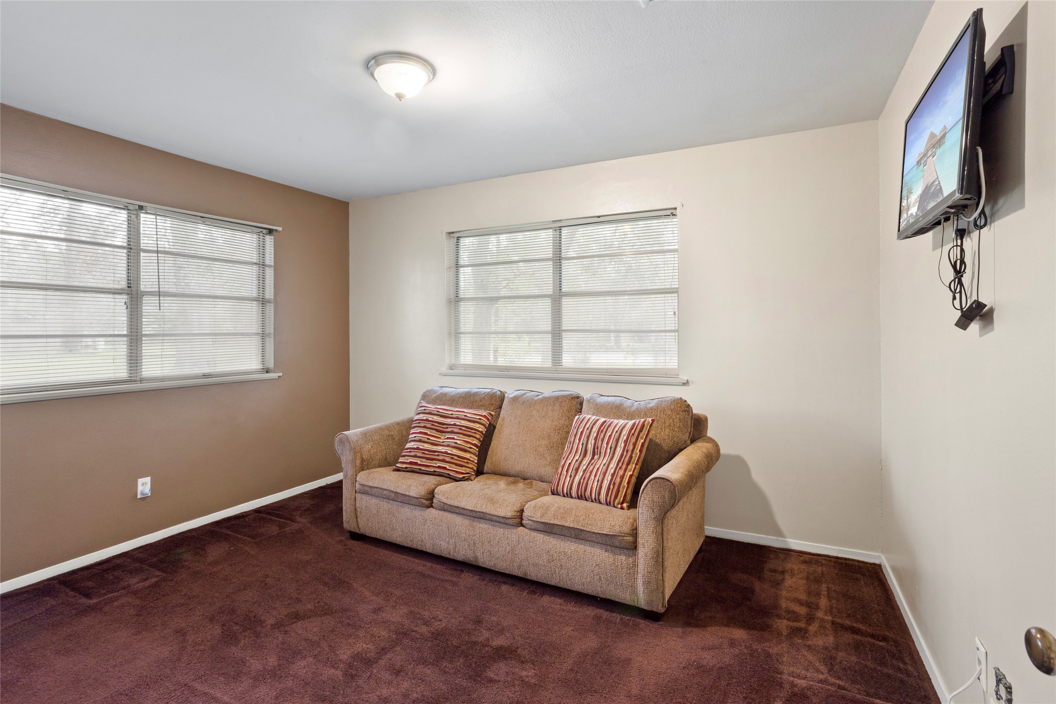 701 Cannan Drive Property Photo 11