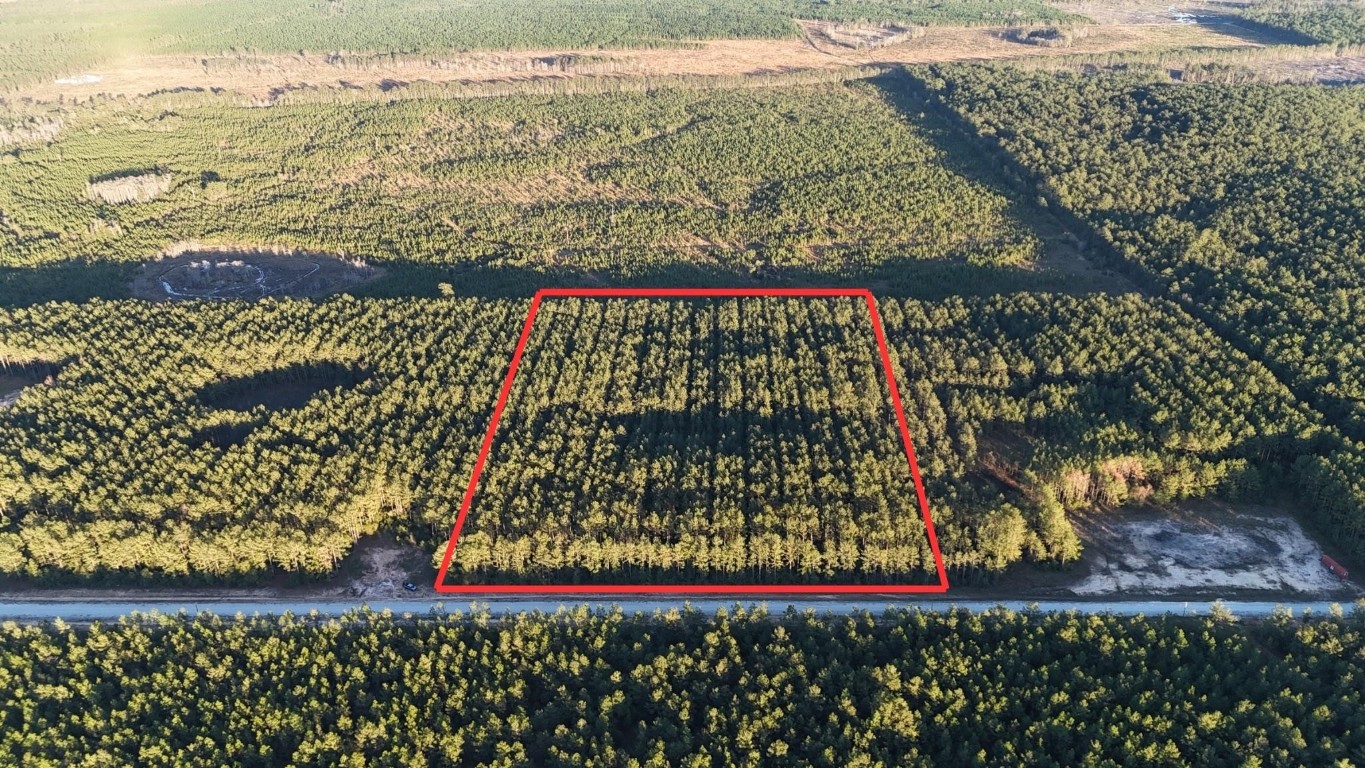 7990 Carter Ranch Road Property Photo 2
