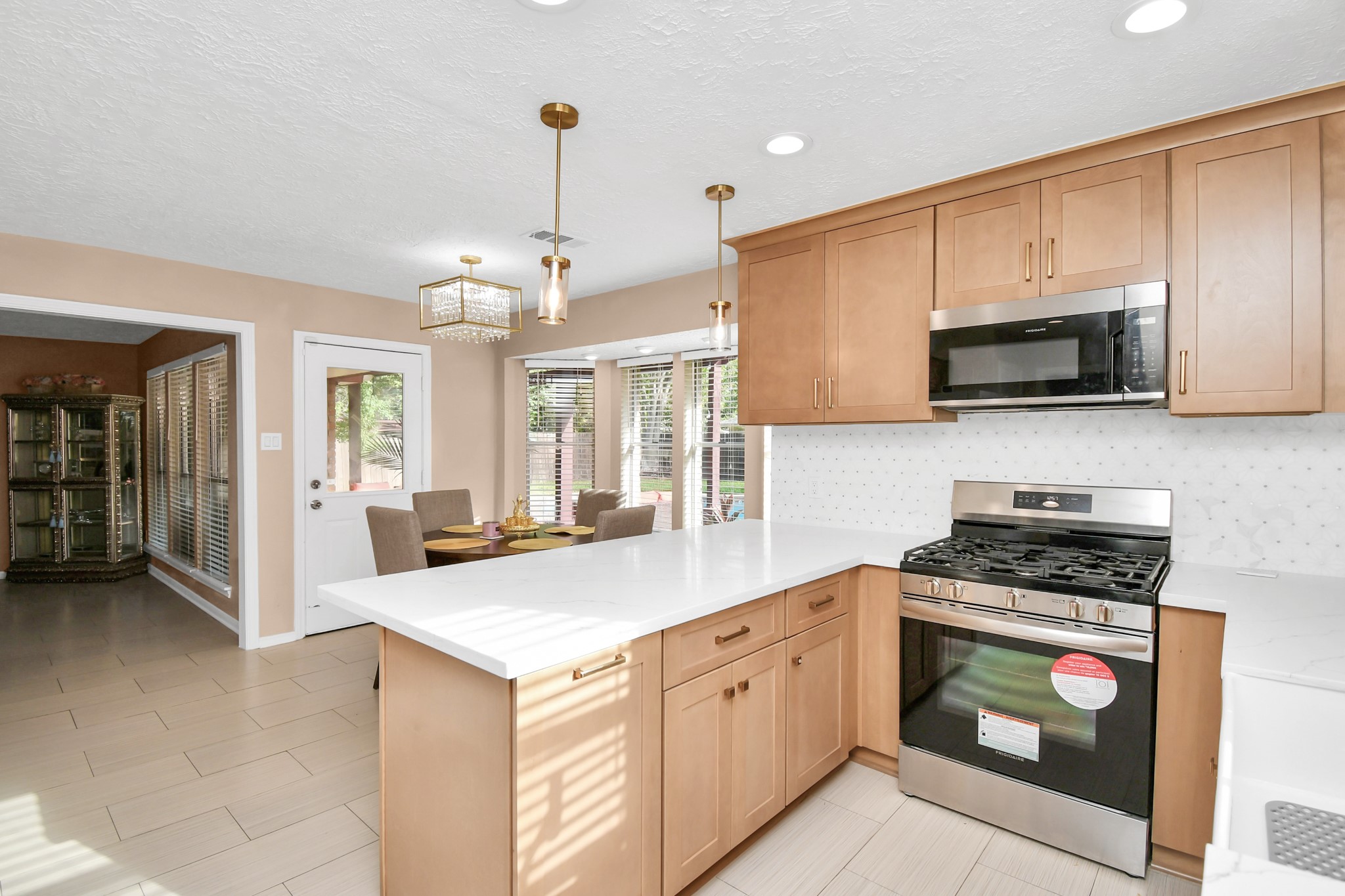 6827 La Puente Drive Property Photo 2