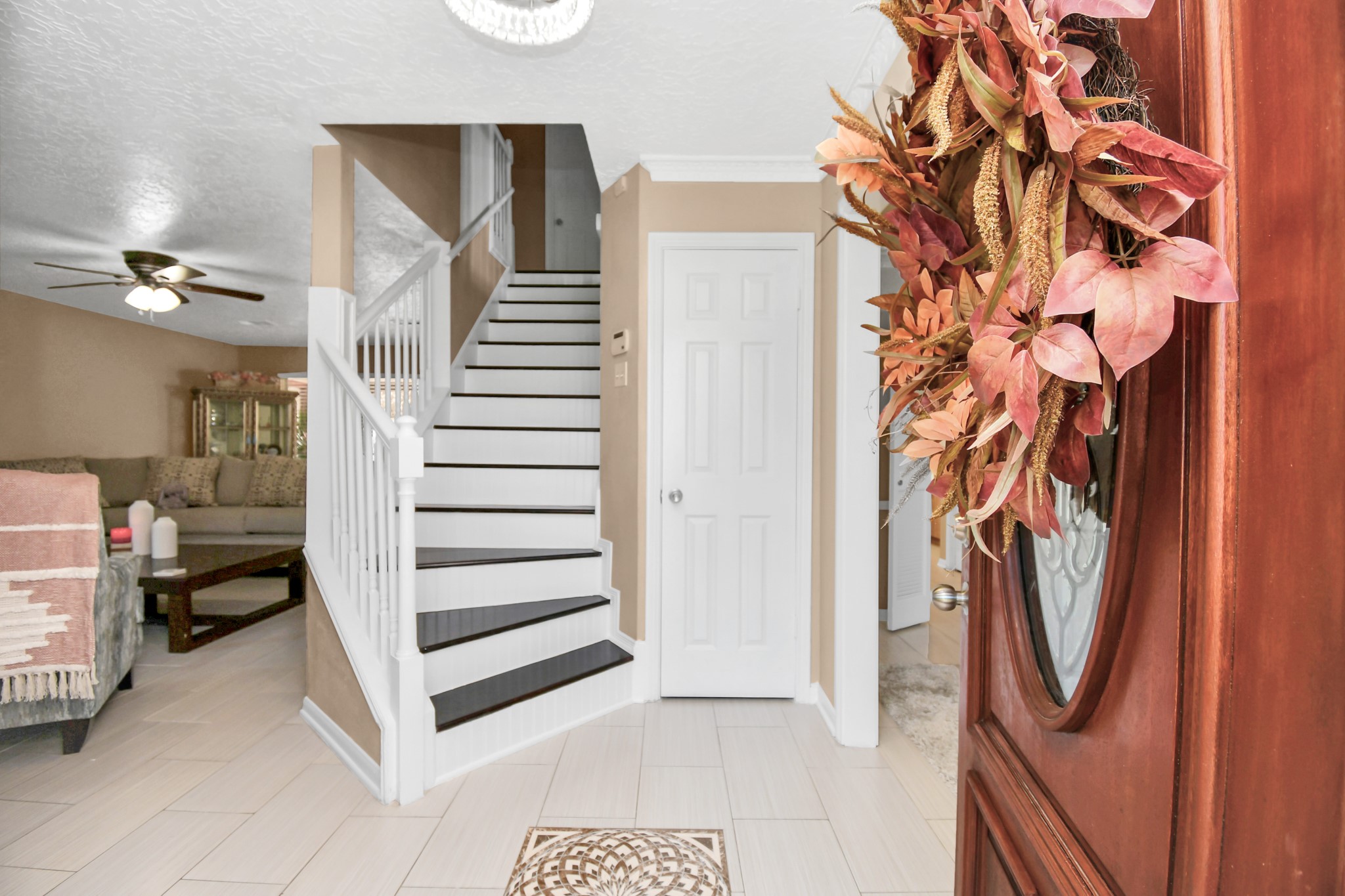 6827 La Puente Drive Property Photo 9