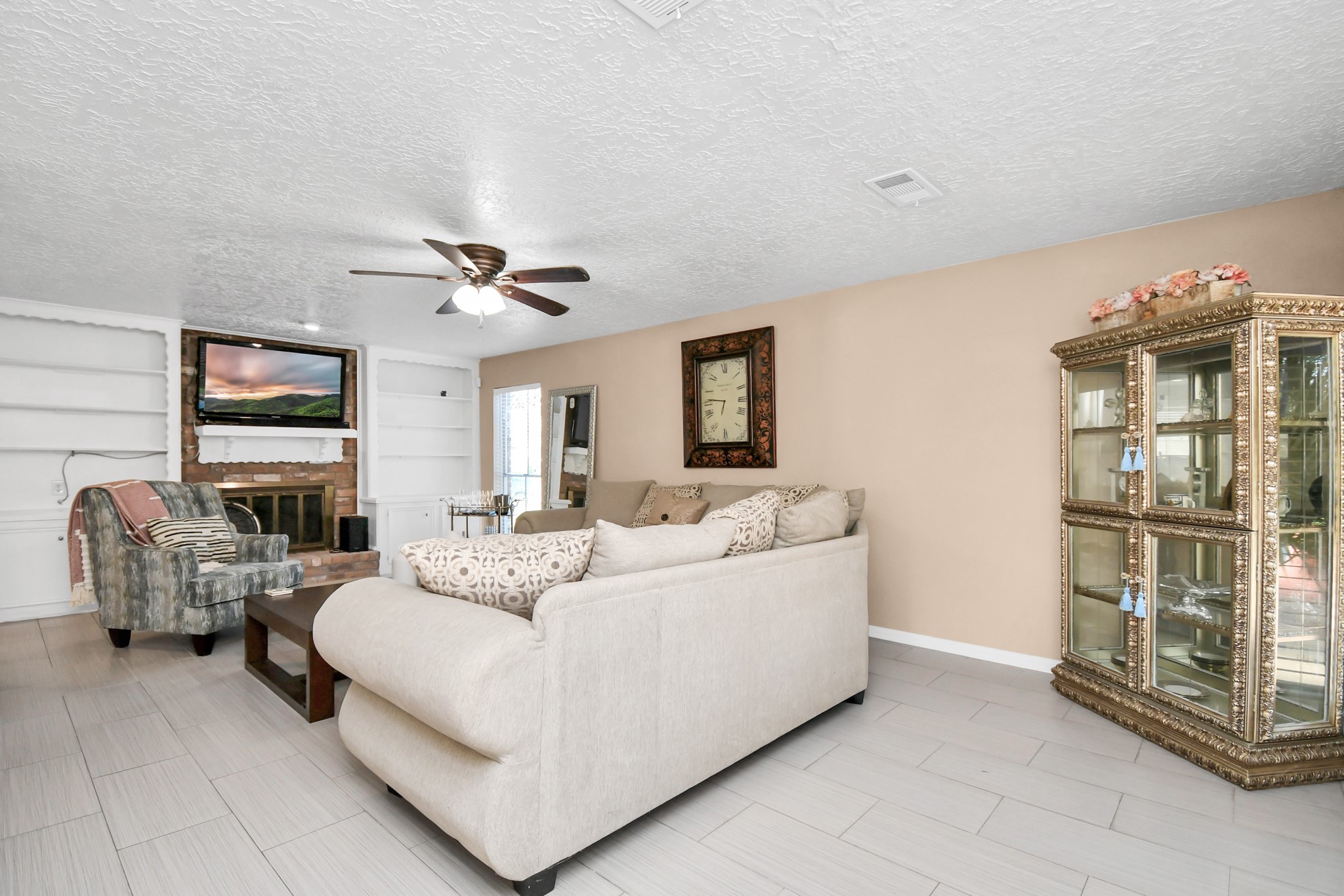 6827 La Puente Drive Property Photo 11