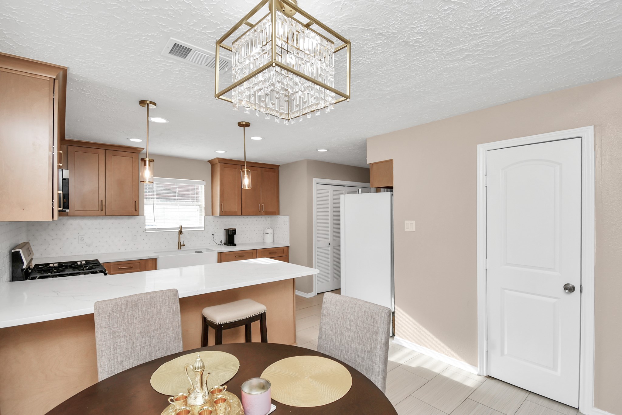 6827 La Puente Drive Property Photo 17