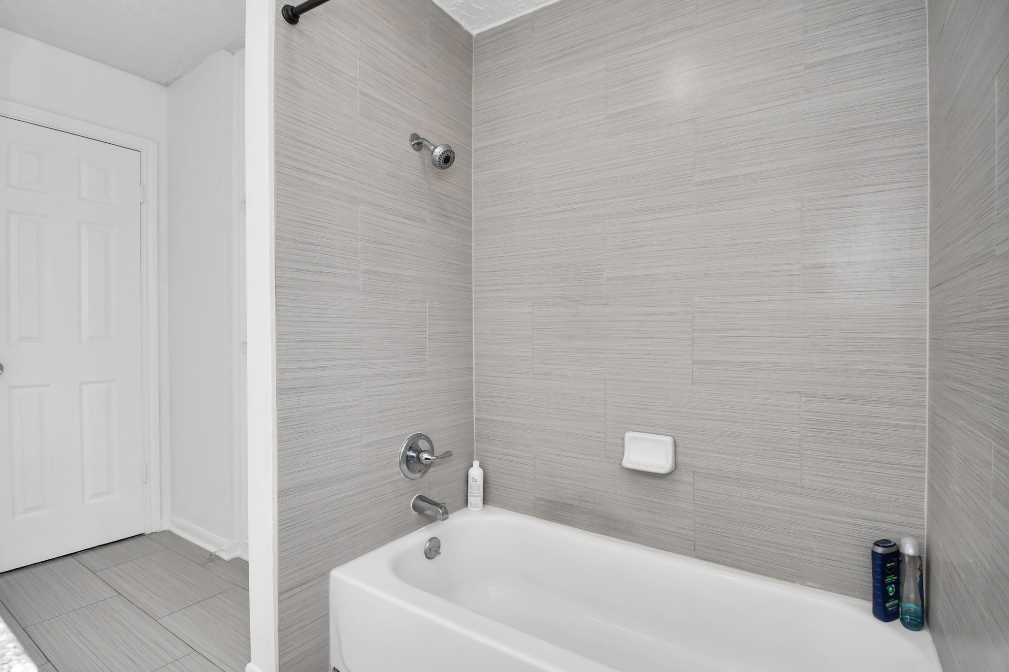 6827 La Puente Drive Property Photo 25