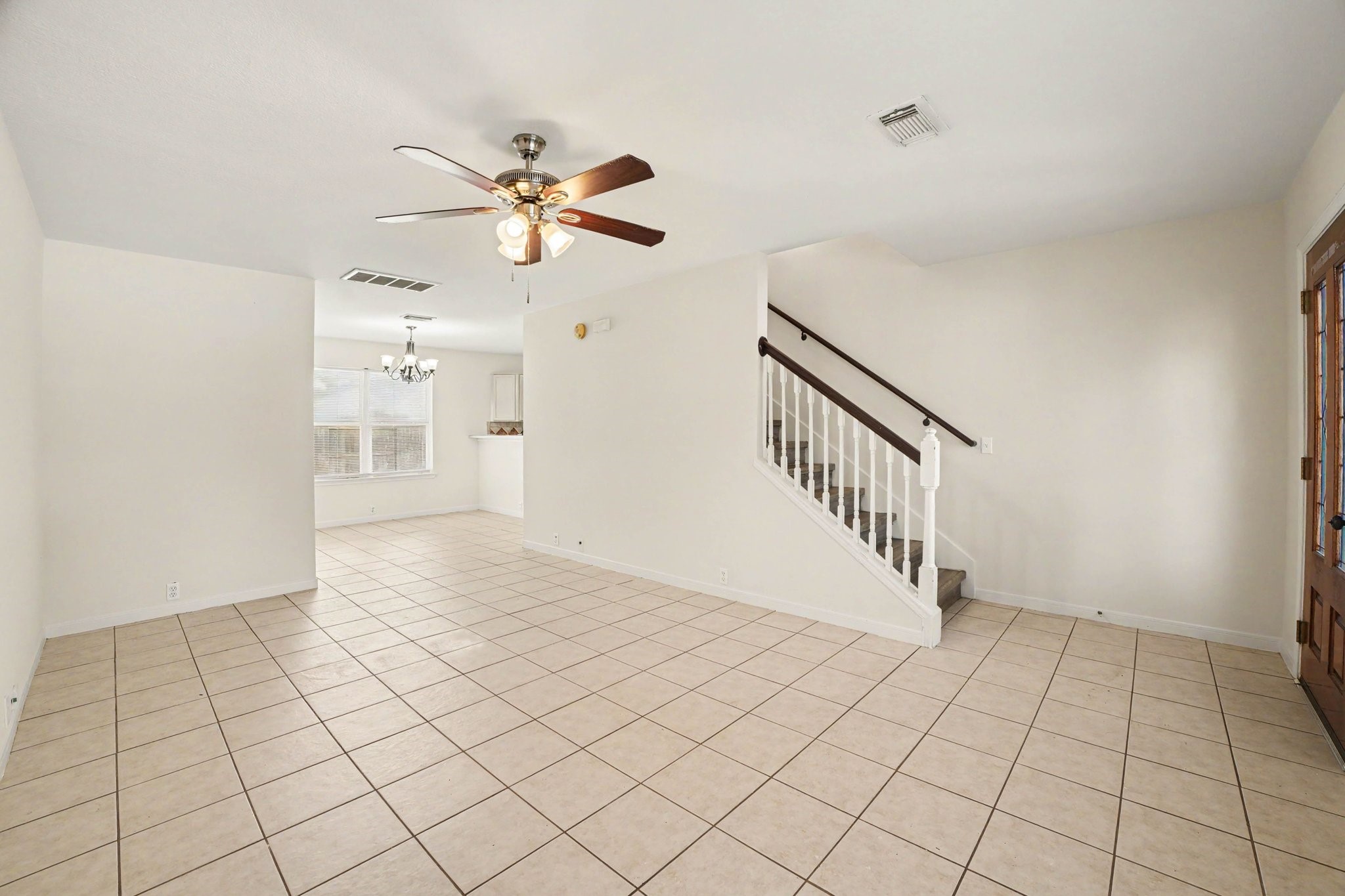 19130 Edens Dawn Drive Property Photo 5