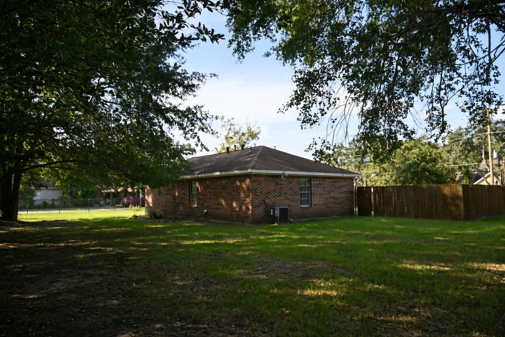 220 N William Barnett Avenue Property Photo 4