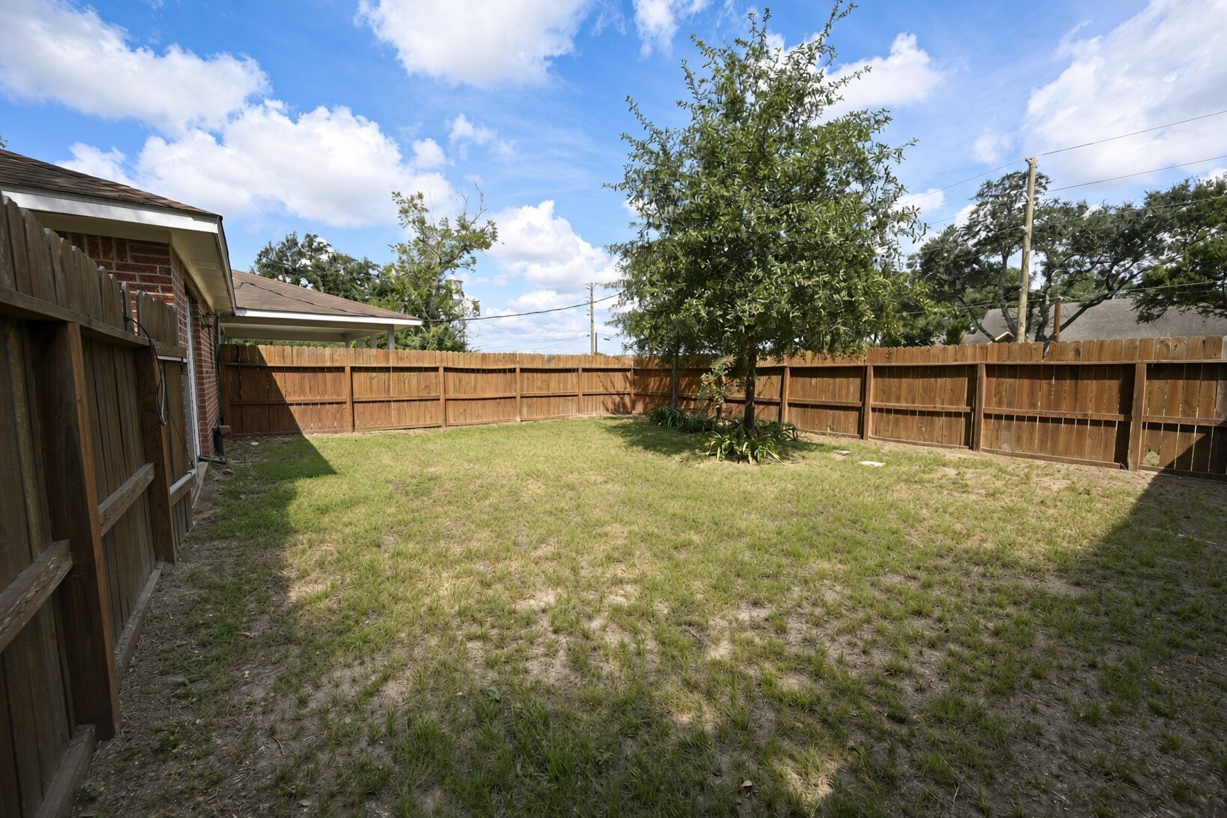 220 N William Barnett Avenue Property Photo 19