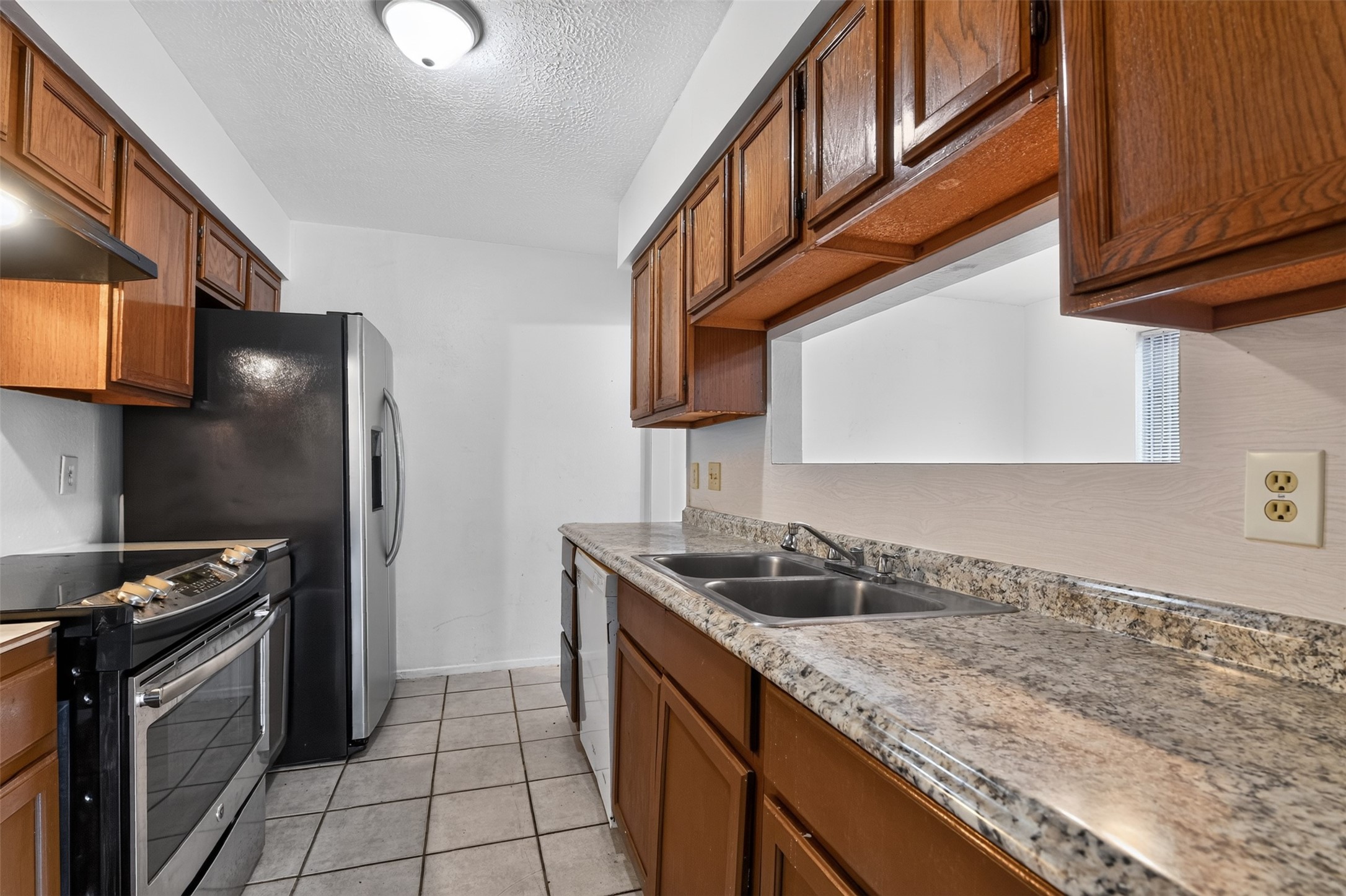 8151 Misty Ridge Lane Property Photo 9