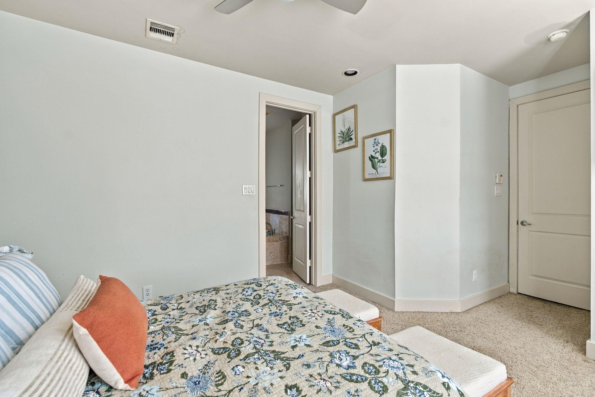 5715 Larkin Street # A, Houston Tx 77007 Property Photo 23