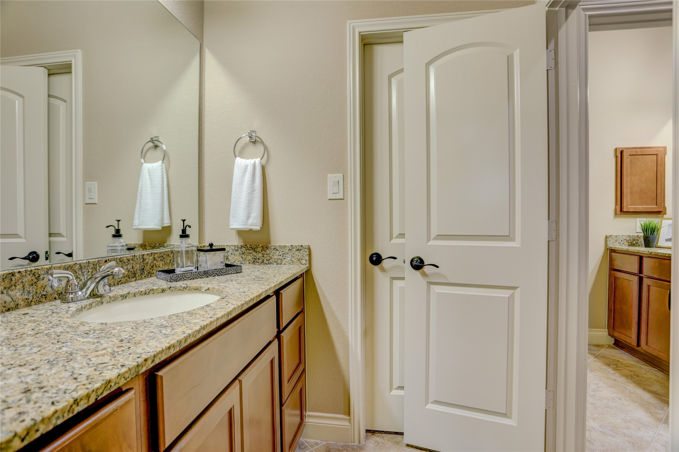 13308 Paxton Hill Court Property Photo 27