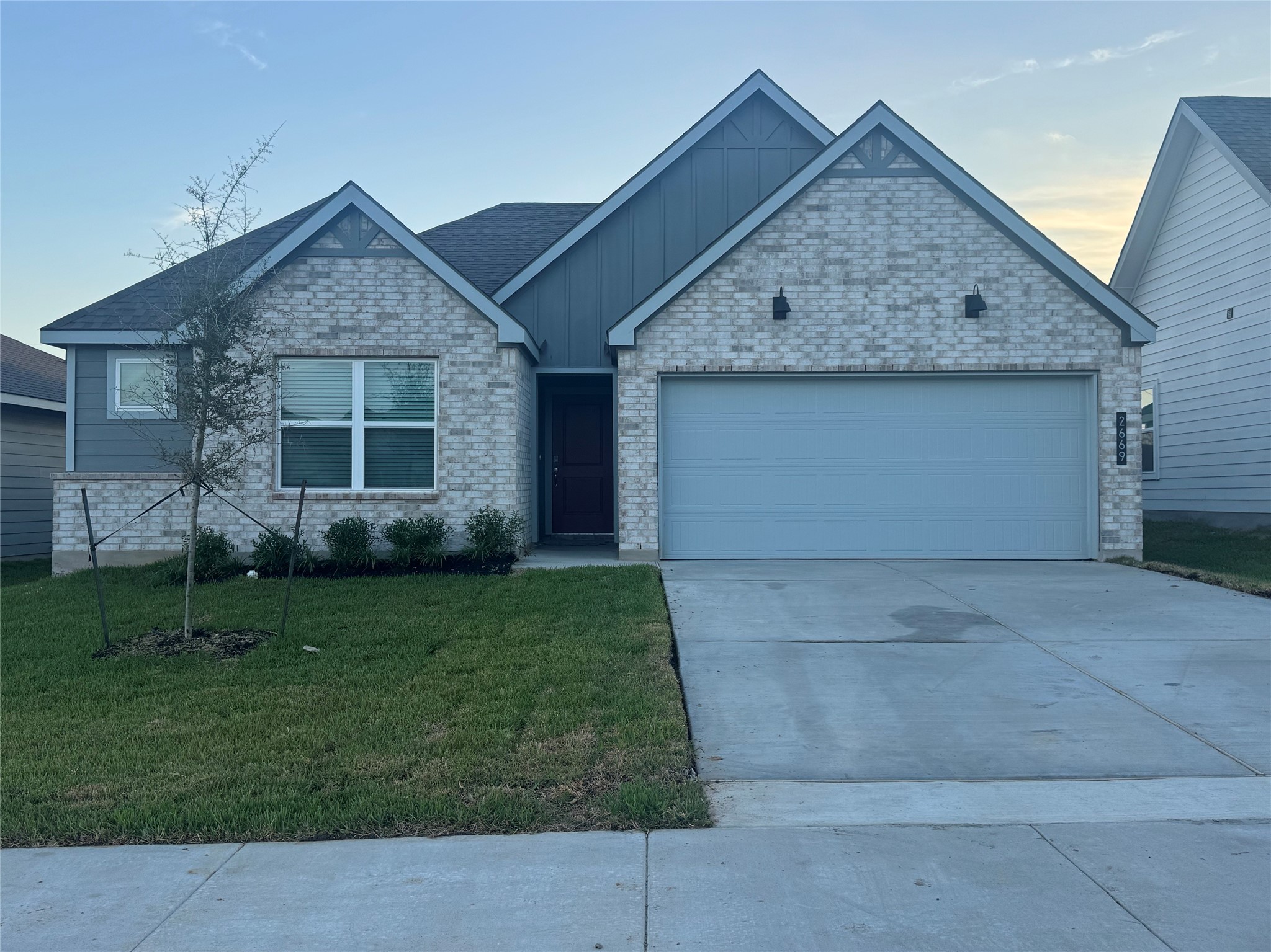 2669 Fremont Court Property Photo 1