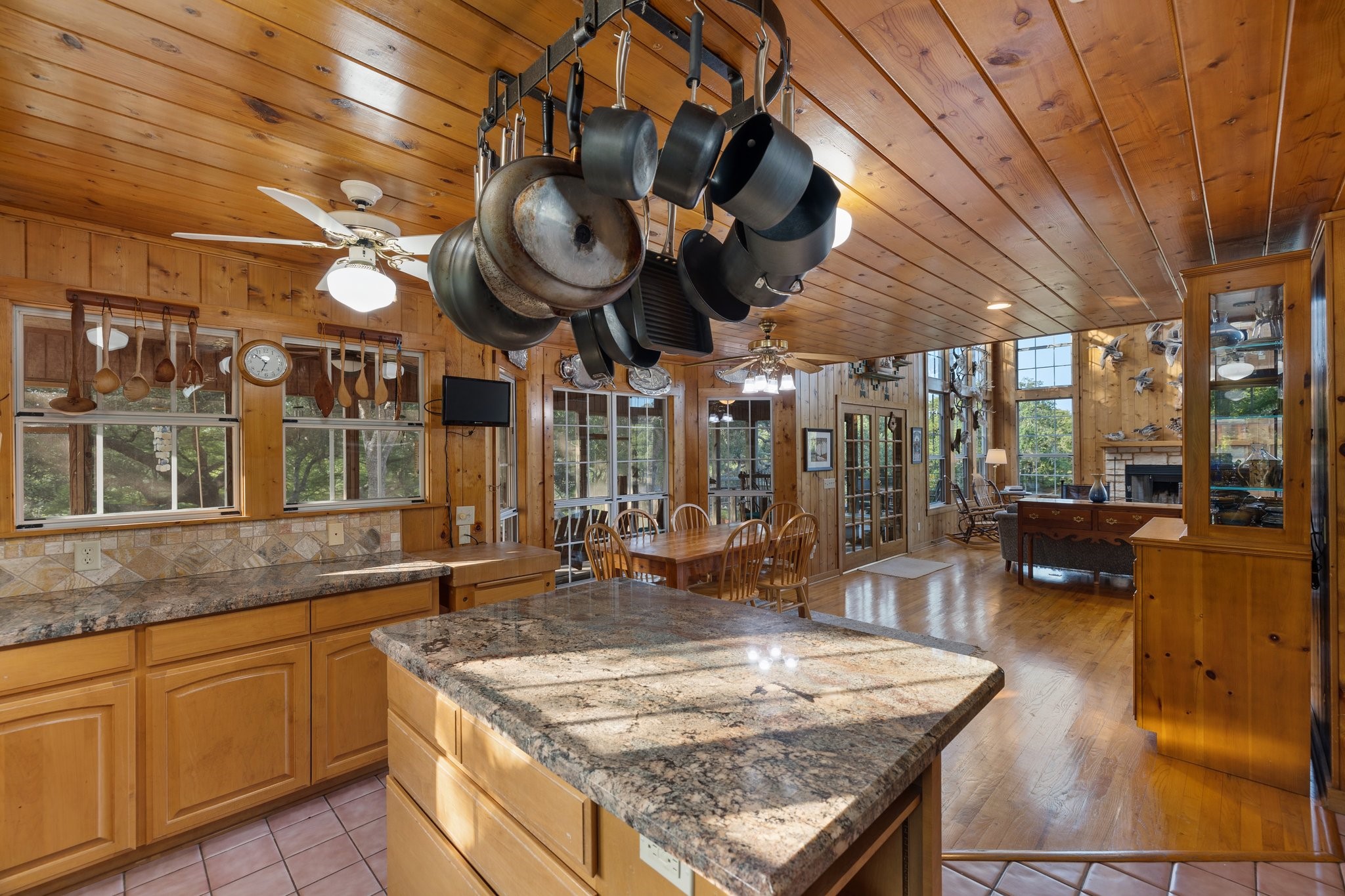4102 Fm 1862 Property Photo 16