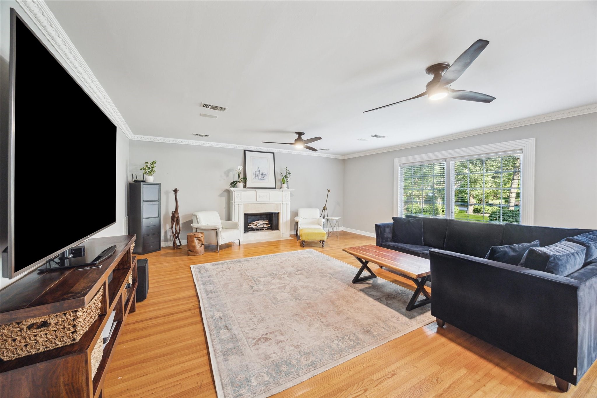 718 Garden Oaks Boulevard Property Photo 8