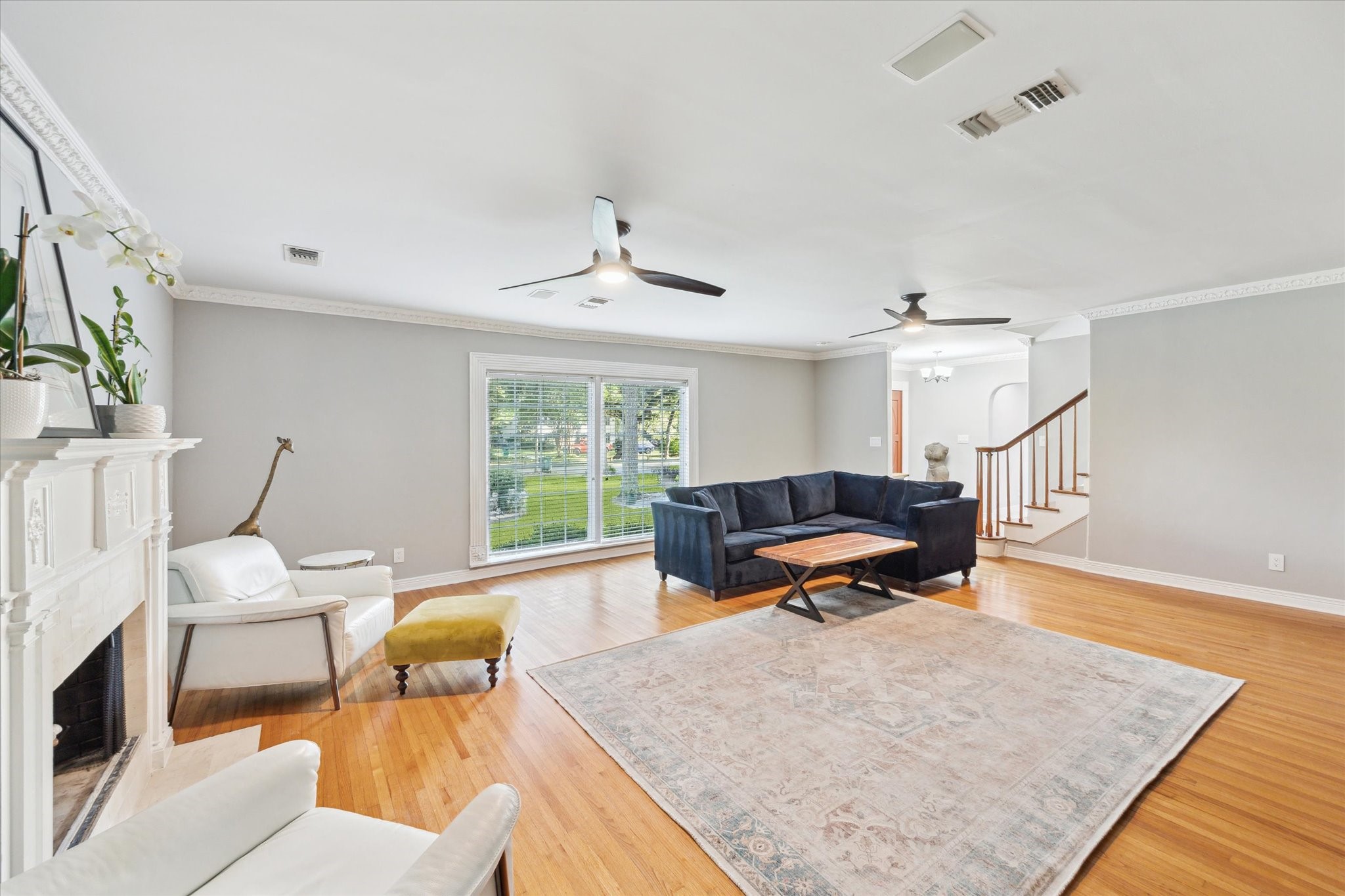 718 Garden Oaks Boulevard Property Photo 9