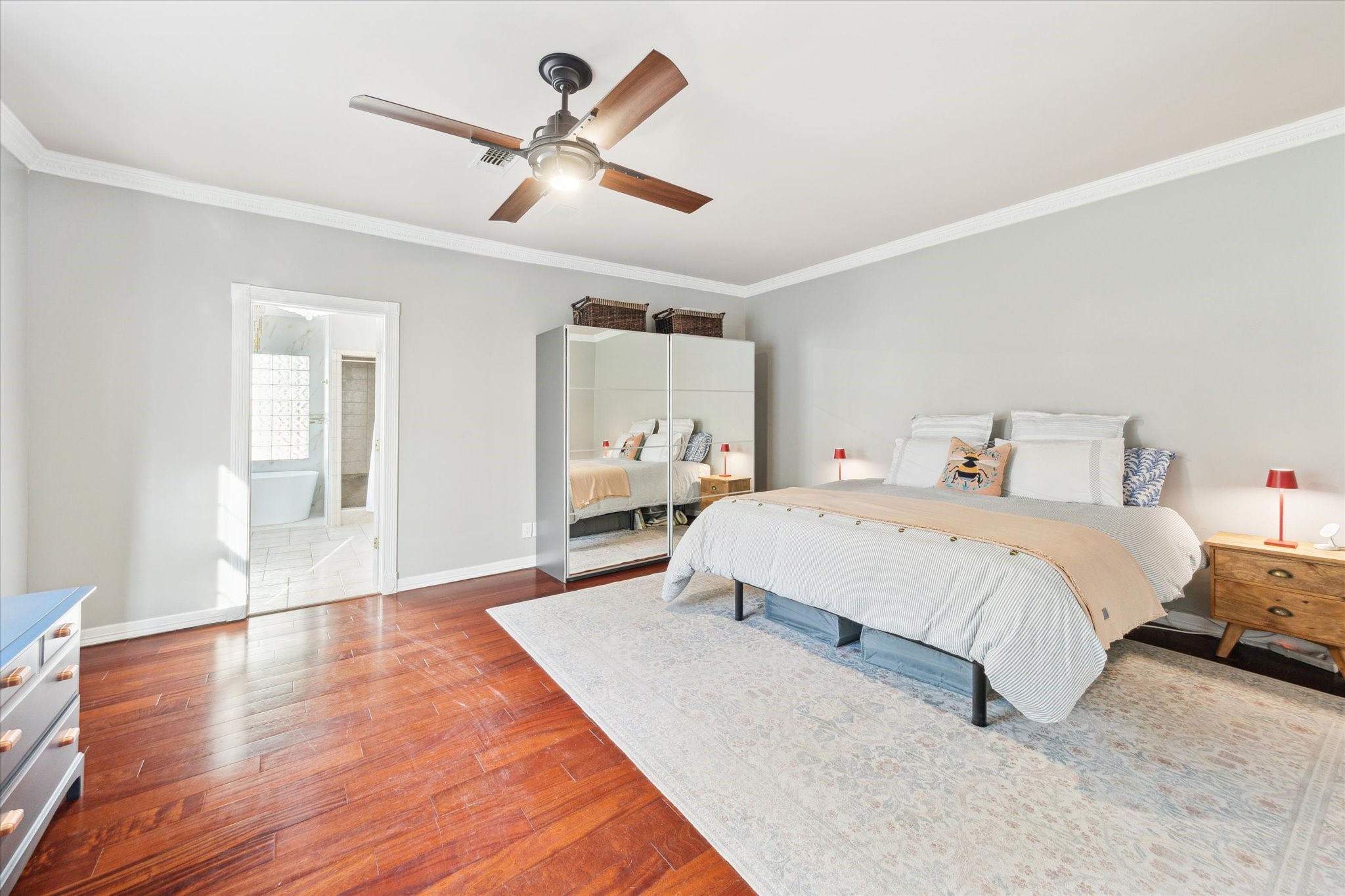 718 Garden Oaks Boulevard Property Photo 18