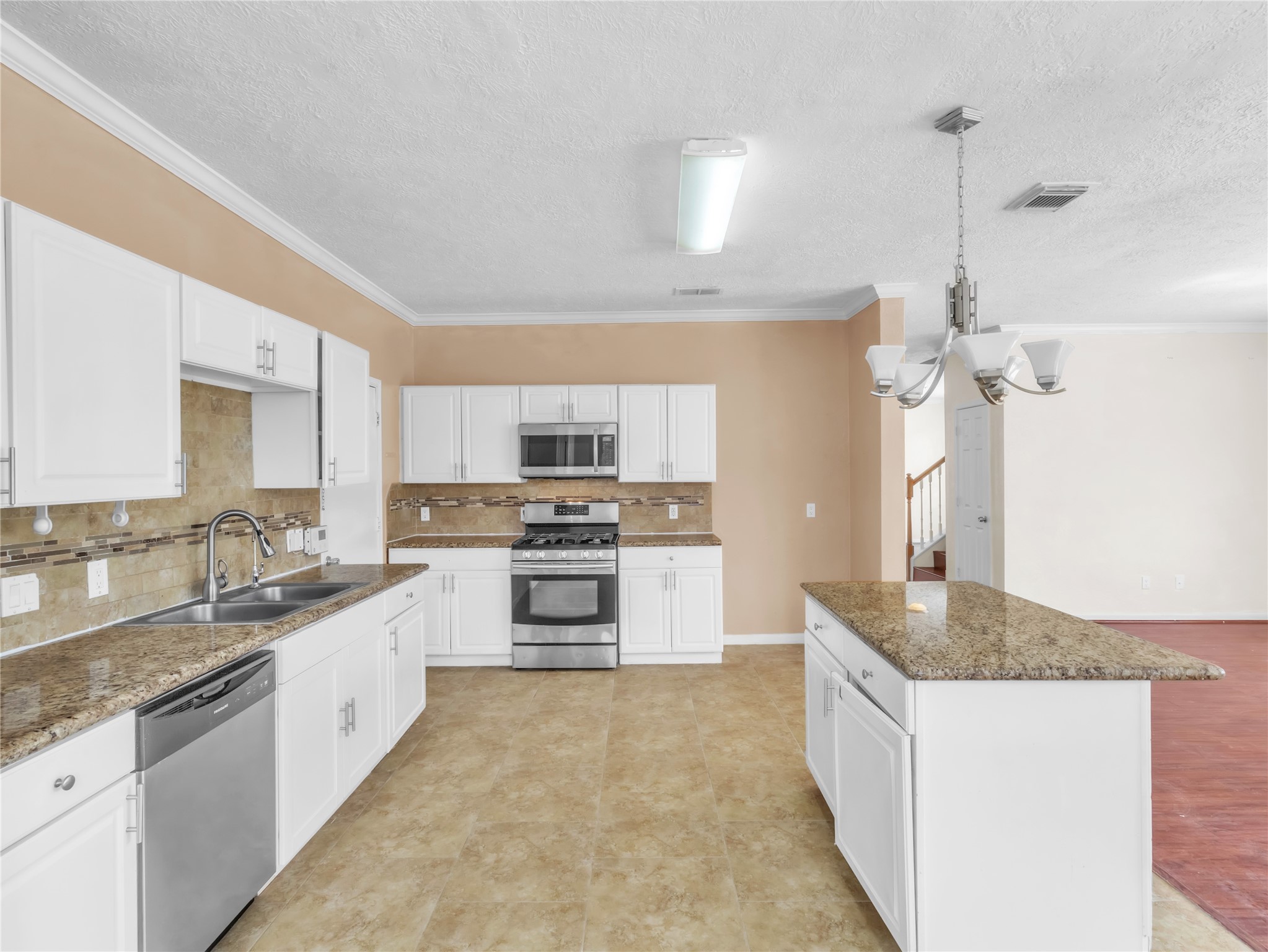 14811 Stocklin Court Property Photo 17