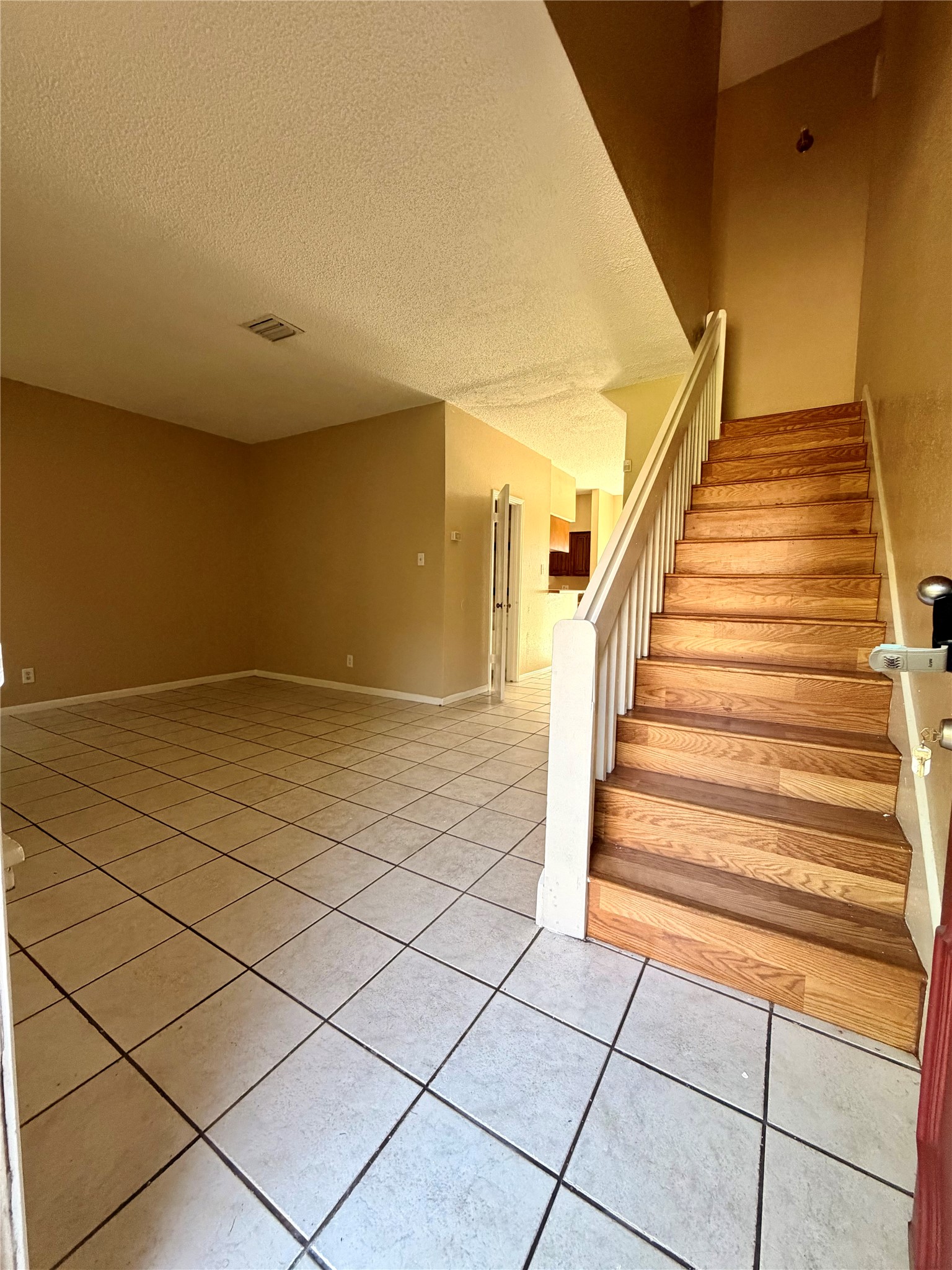 12400 Brookglade Circle 43 Property Photo 3