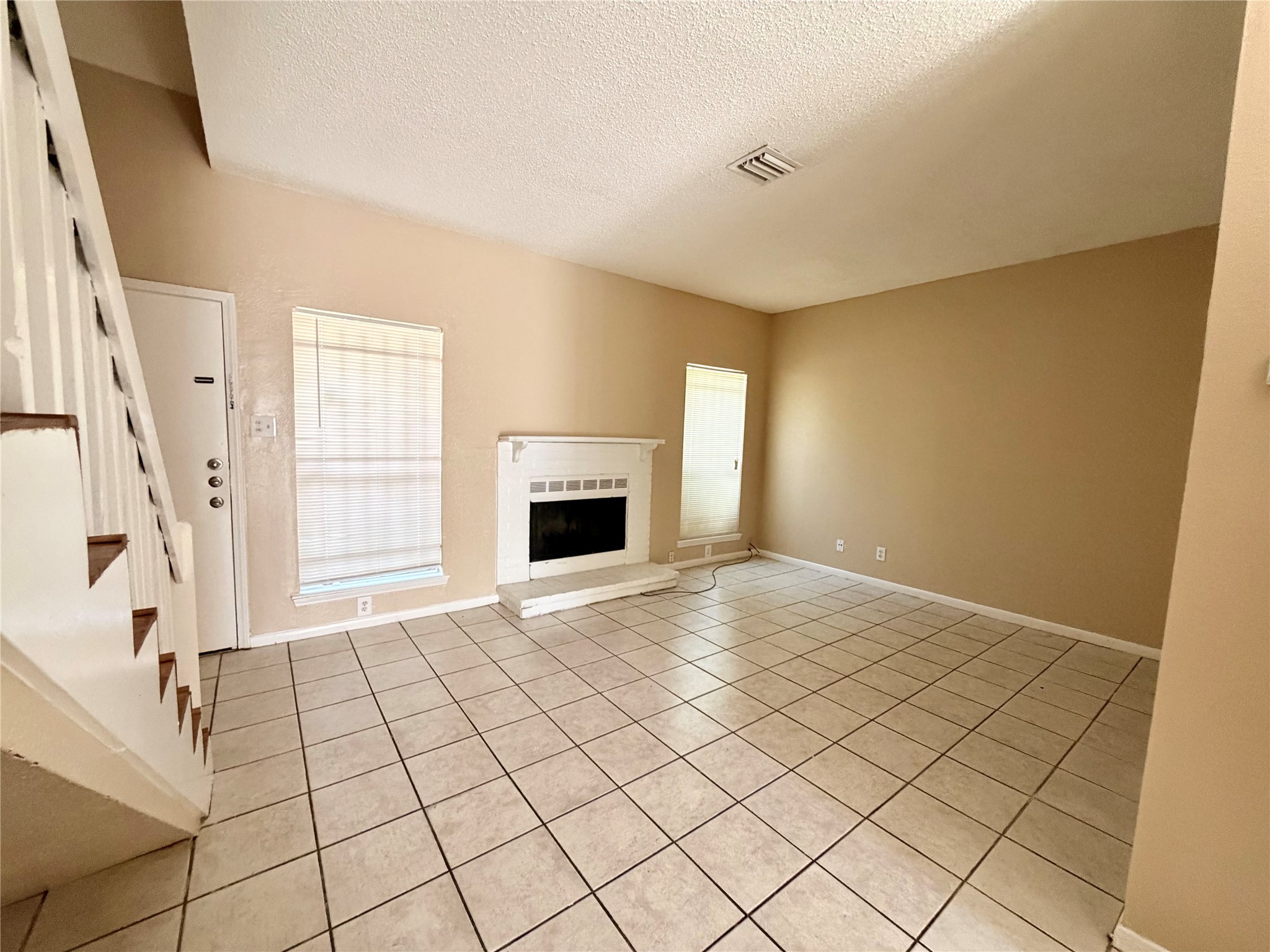 12400 Brookglade Circle 43 Property Photo 4