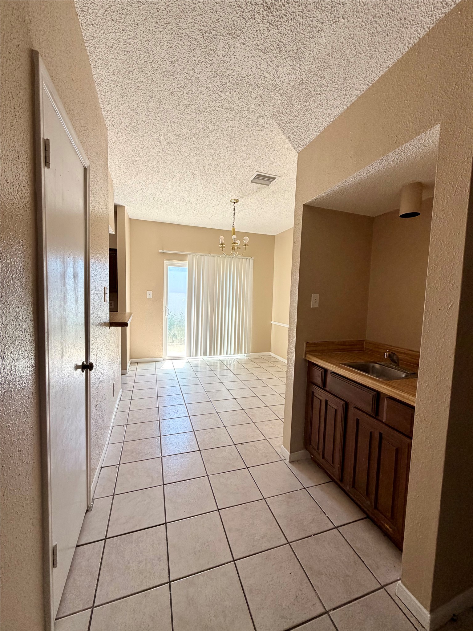 12400 Brookglade Circle 43 Property Photo 5