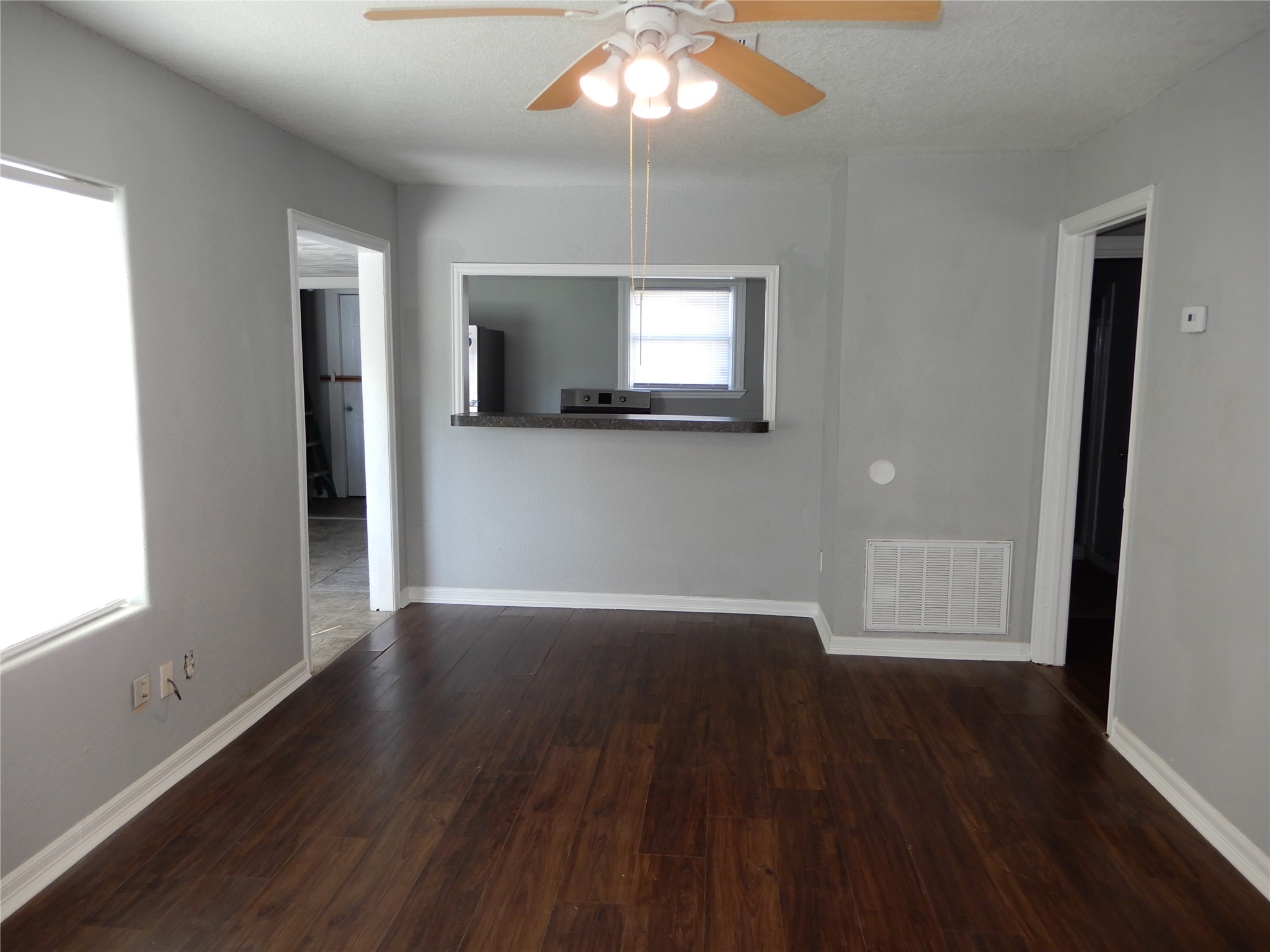 320 17th Avenue N Property Photo 3