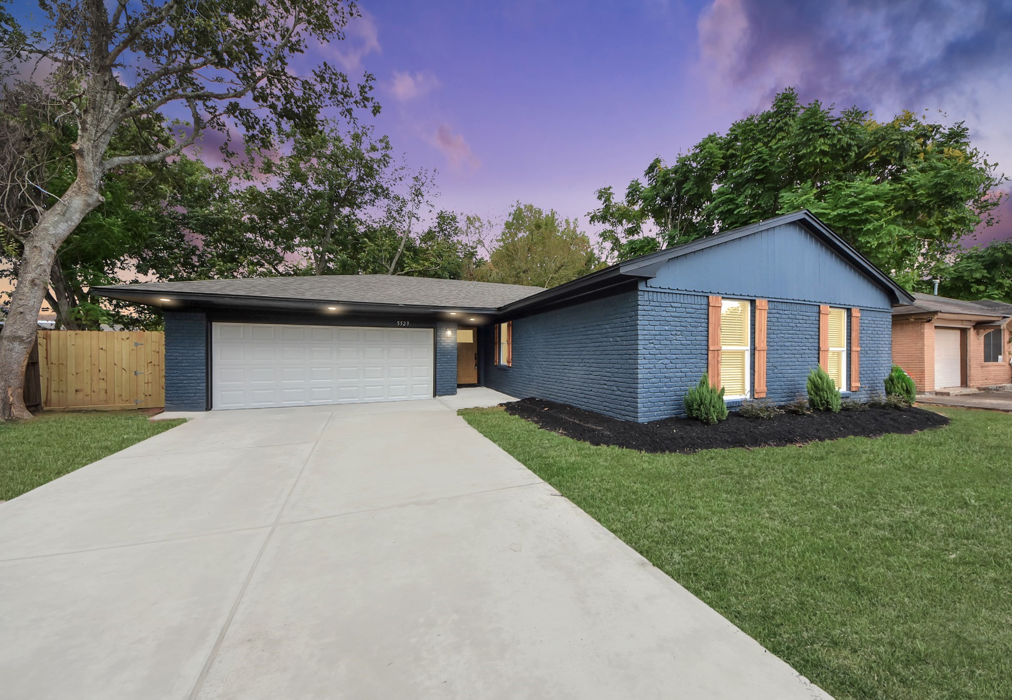 5523 Elm Tree Drive Property Photo 1