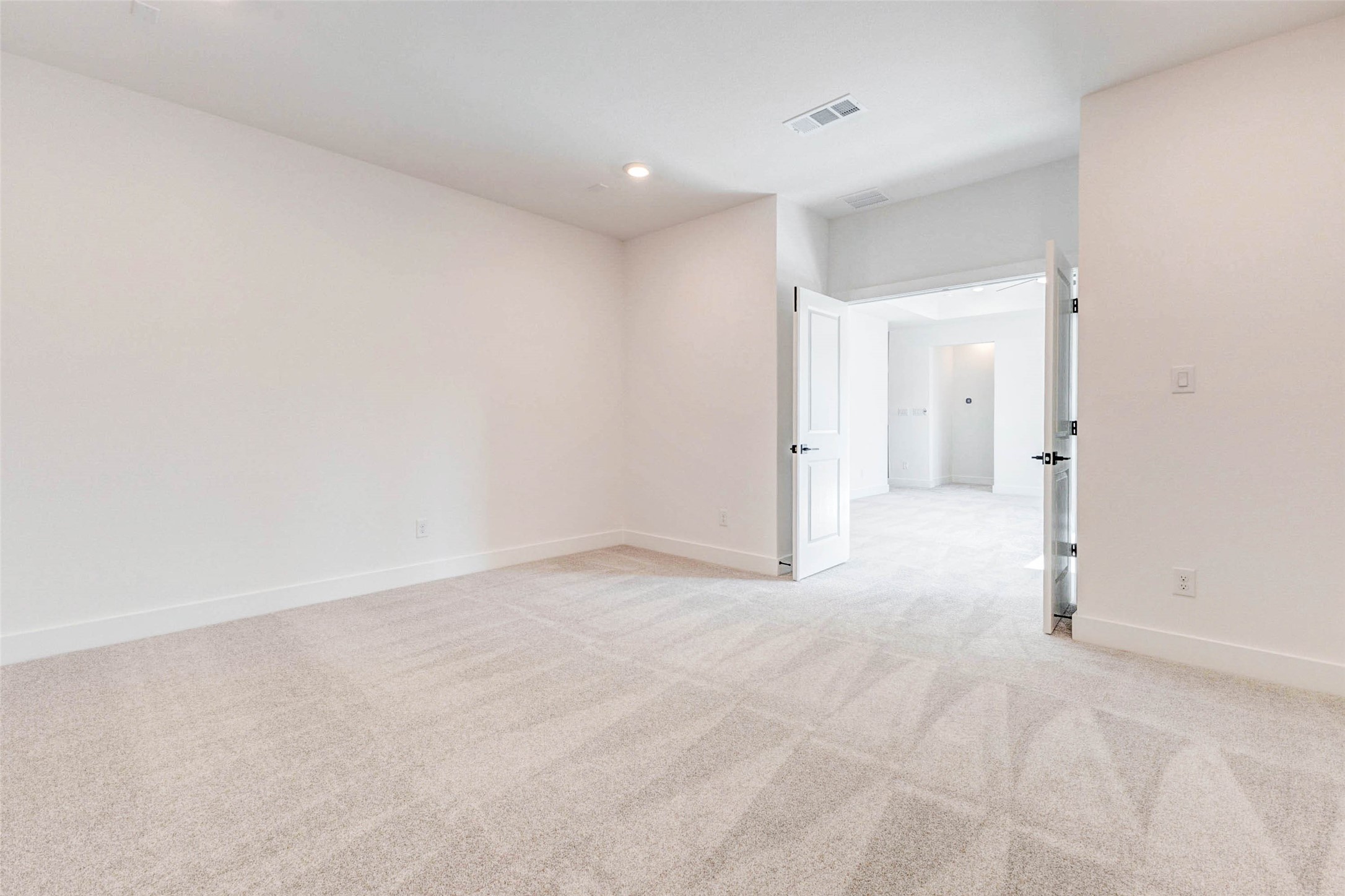 1327 Crown Forest Drive Property Photo 34