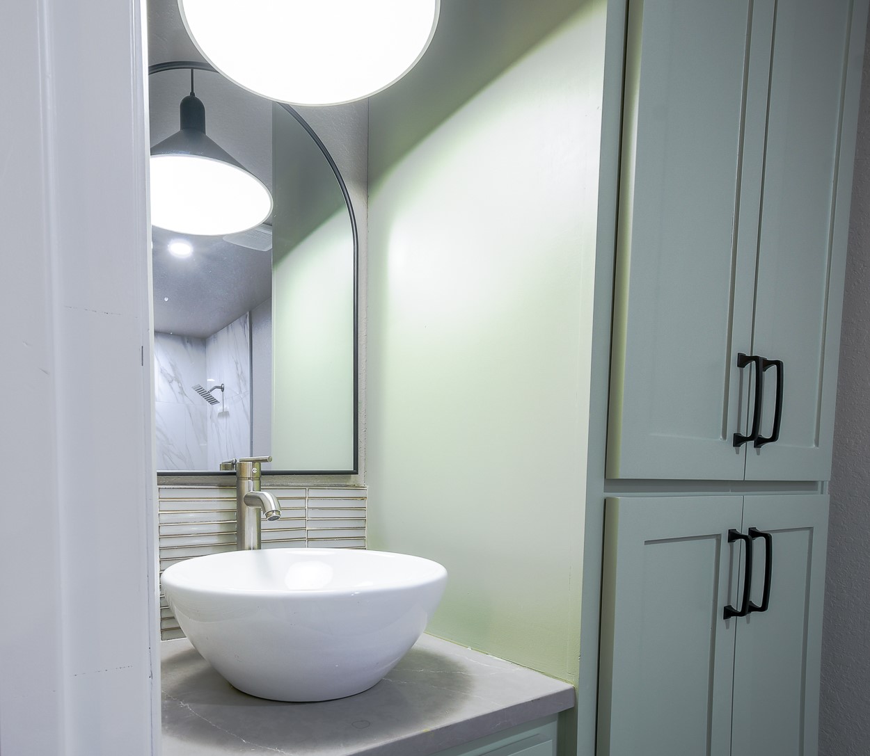 1302 W Adoue Street Property Photo 13