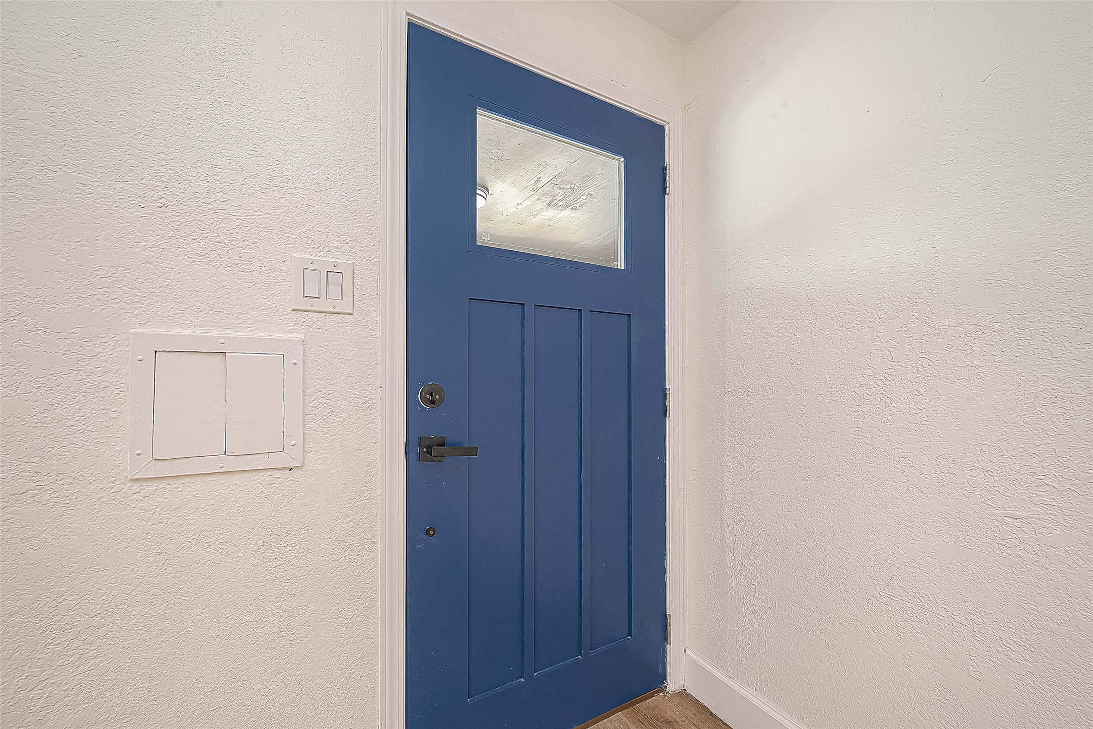 4726 Pease Street Property Photo 10