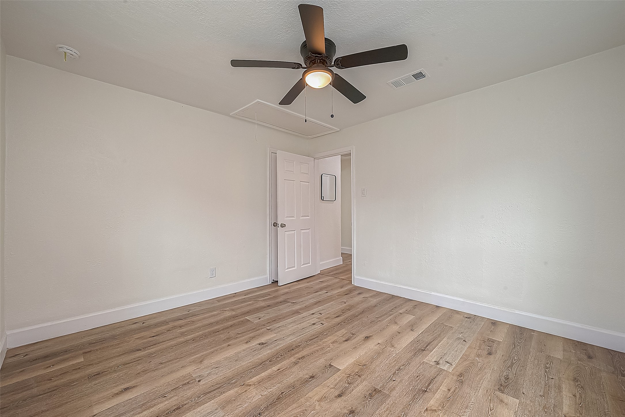 4726 Pease Street Property Photo 41