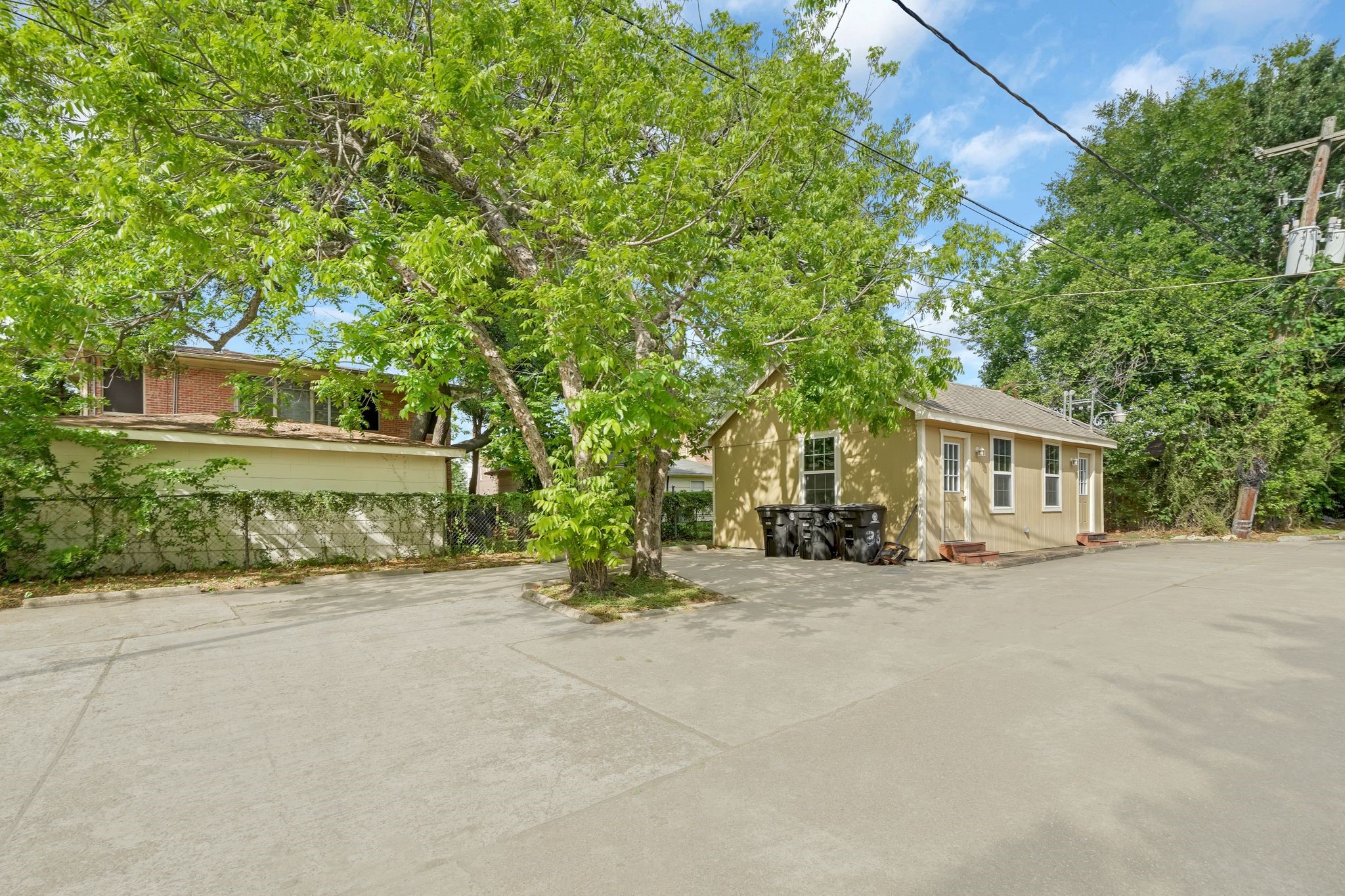 2601 Prospect Street Property Photo 3
