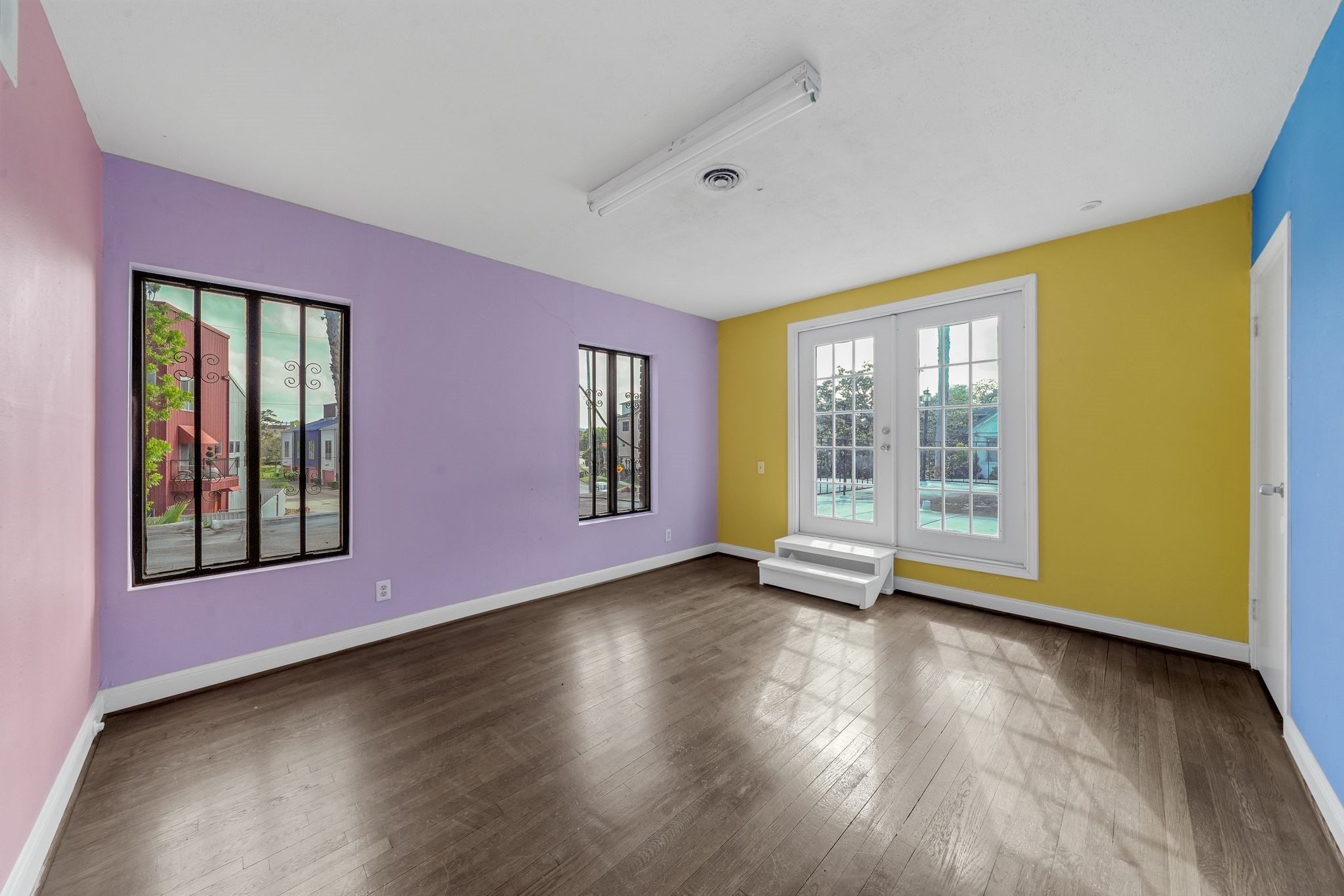 2601 Prospect Street Property Photo 7