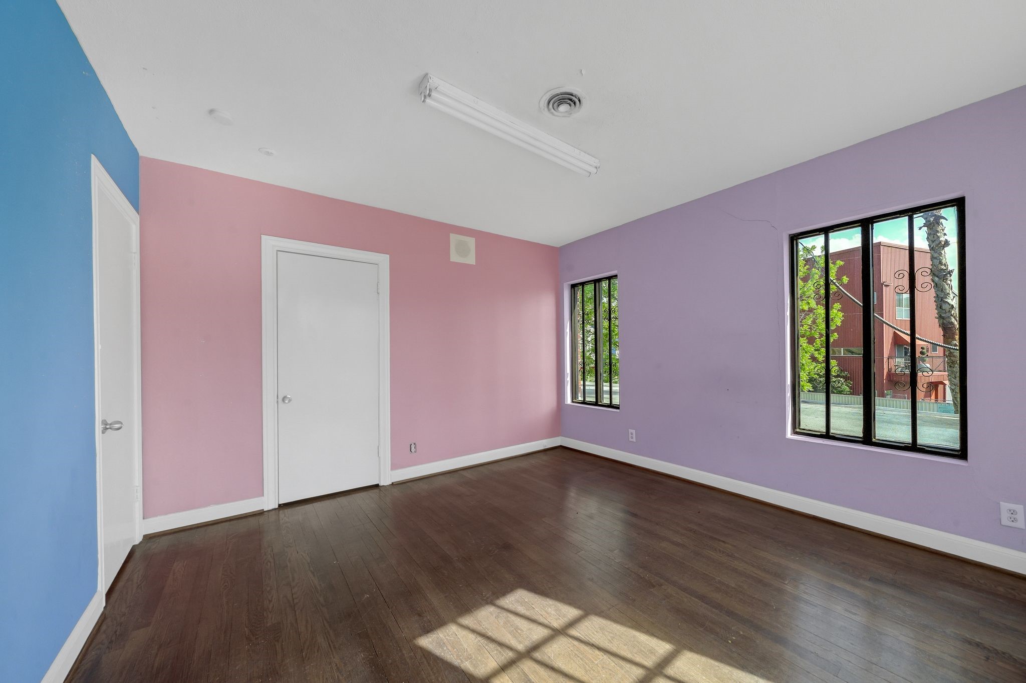 2601 Prospect Street Property Photo 9