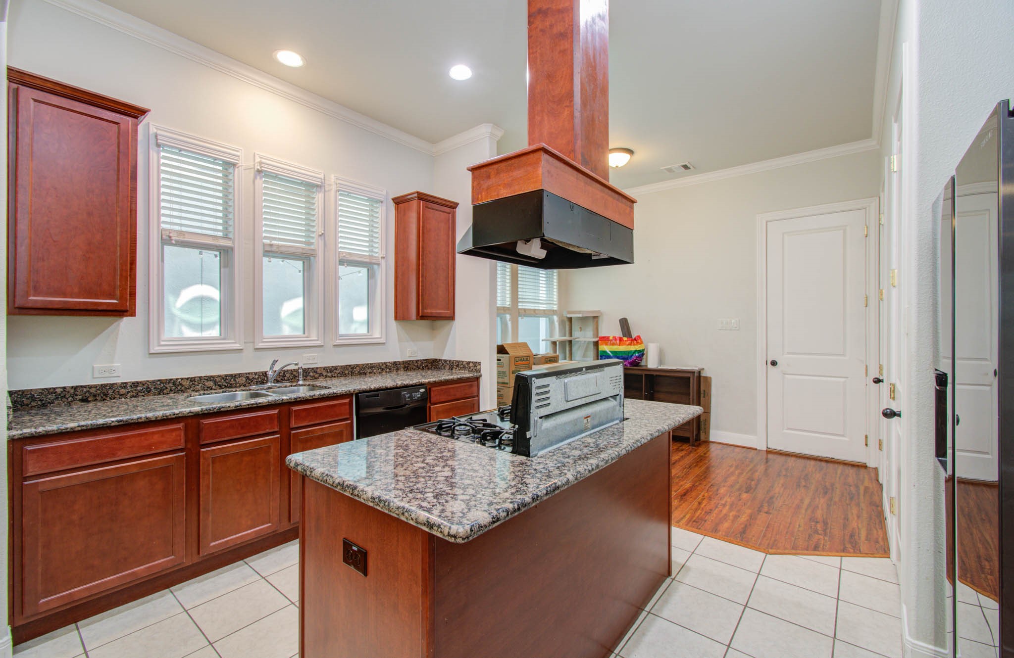 10205 Brooktree Drive Property Photo 11