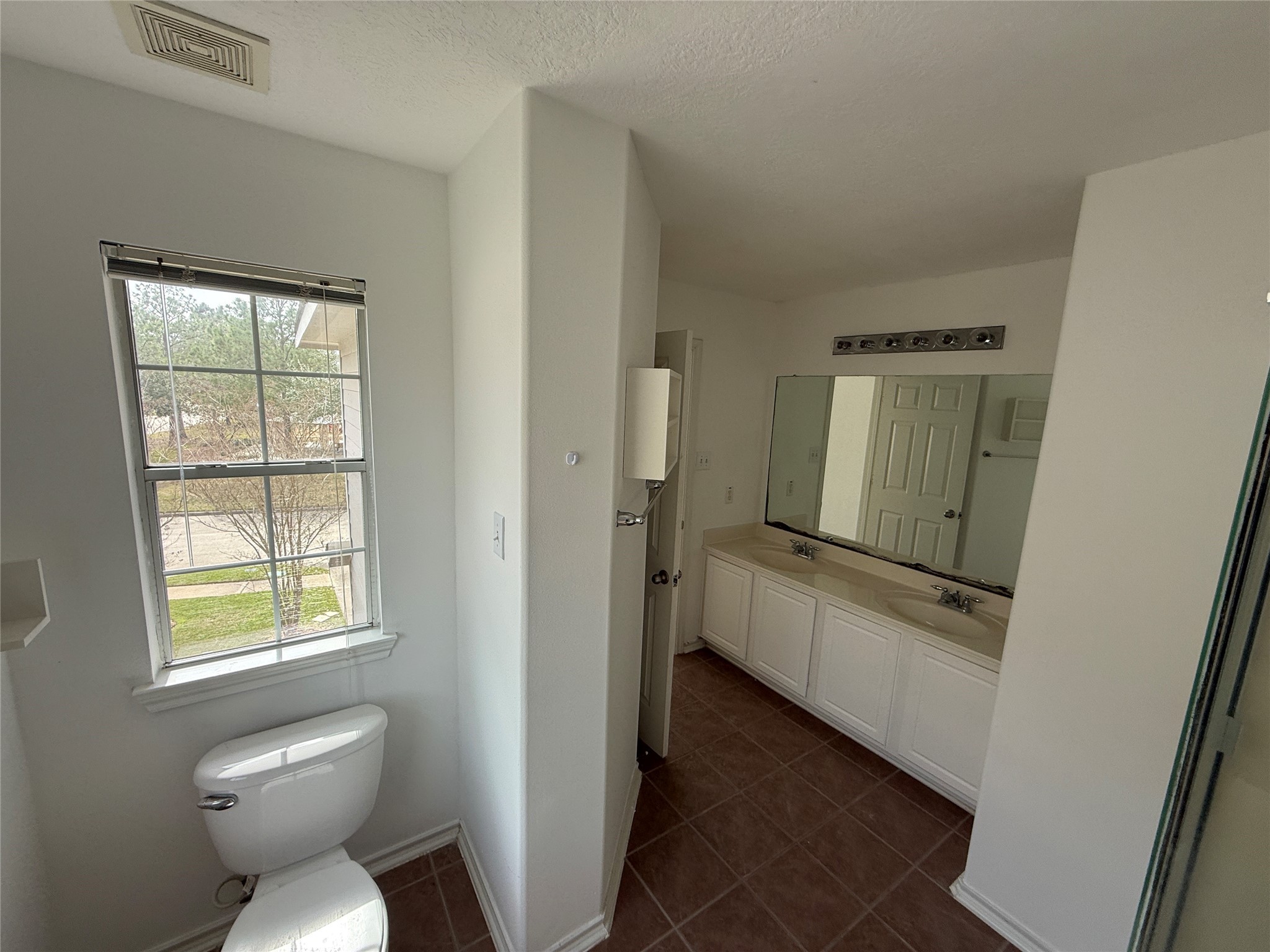 5611 Stonecloud Lane Property Photo 9