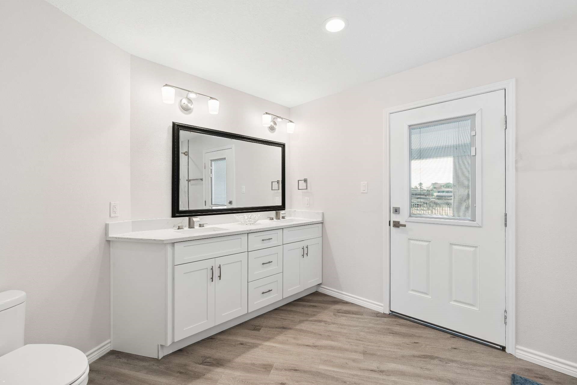 106 Quayside Drive Property Photo 24