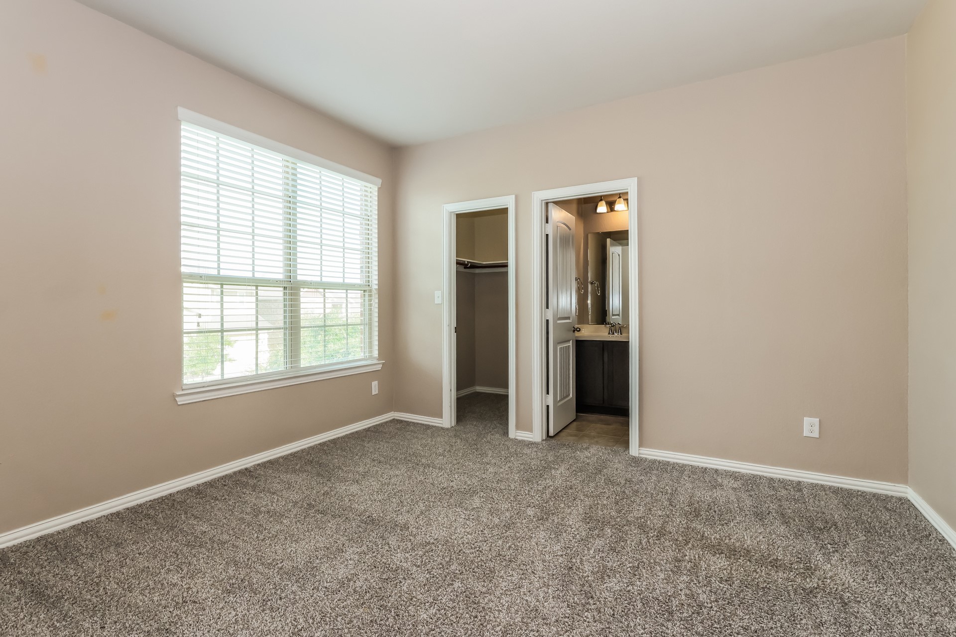 29546 Westhope Drive Property Photo 23