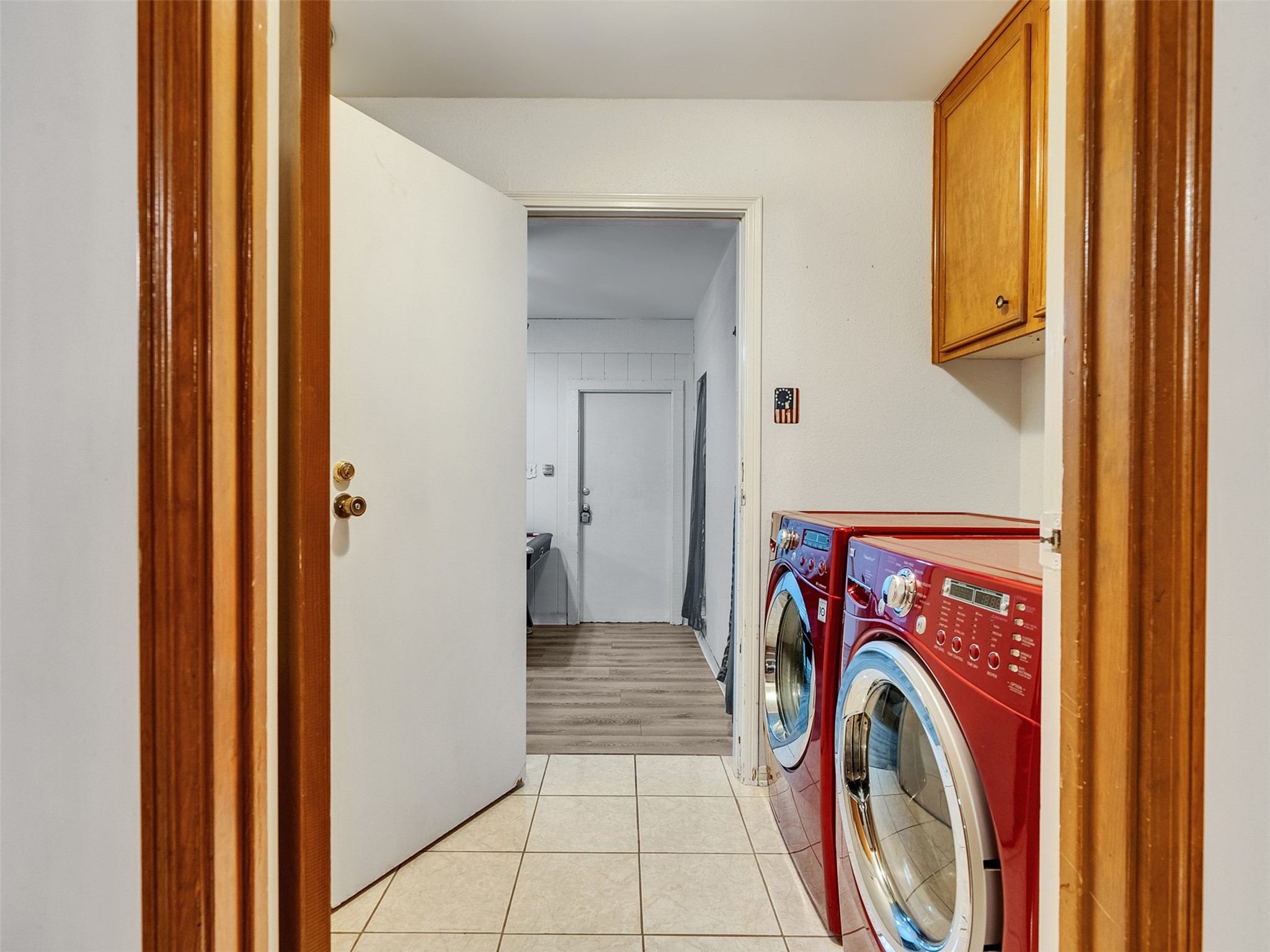 4002 Thistledown Drive Property Photo 15