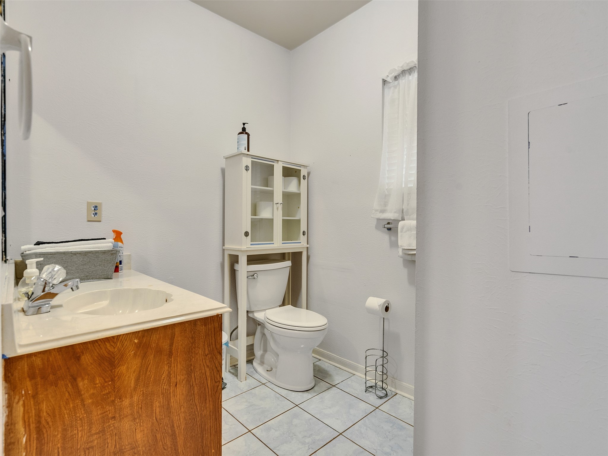 4002 Thistledown Drive Property Photo 19