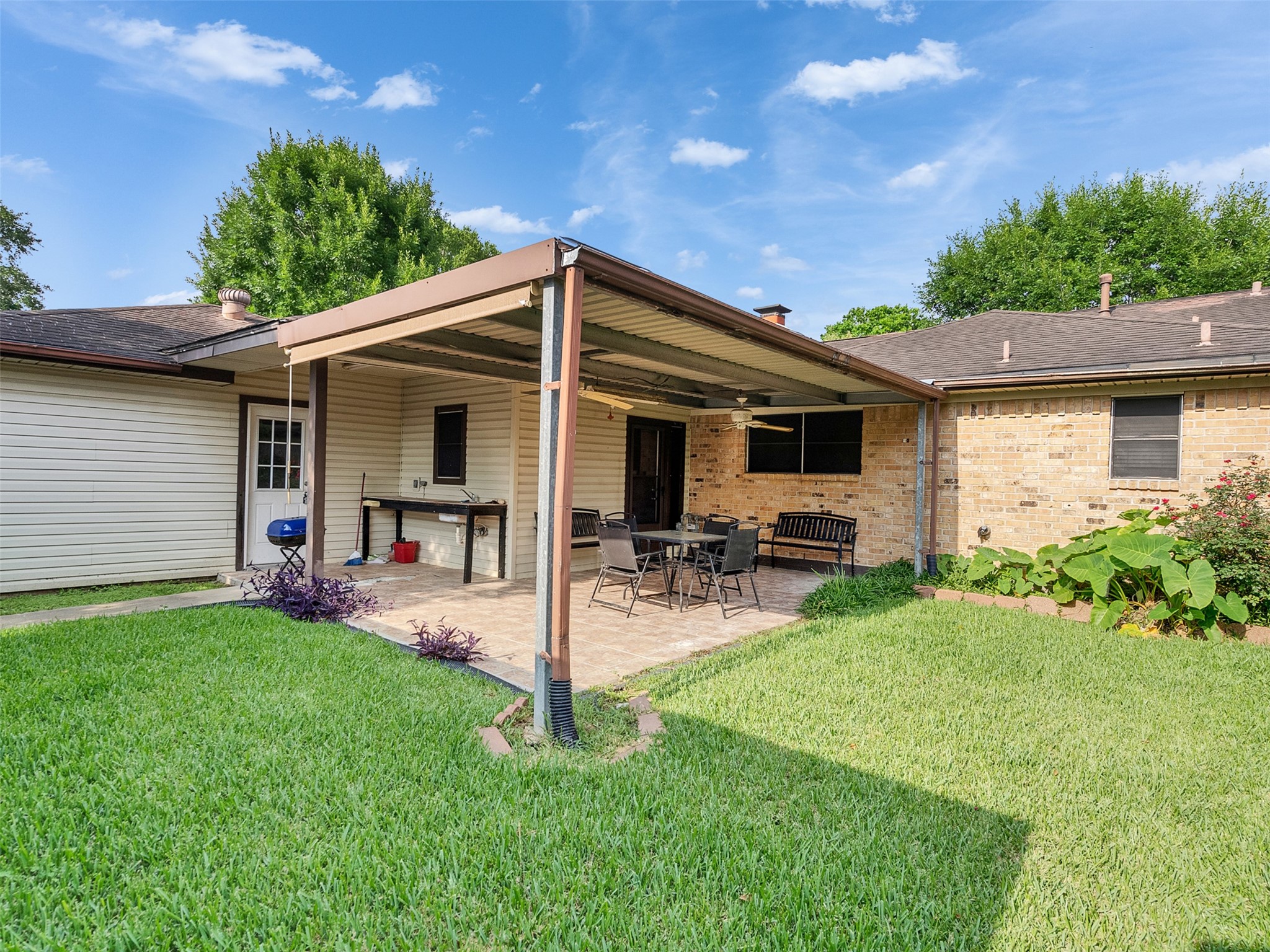 4002 Thistledown Drive Property Photo 36