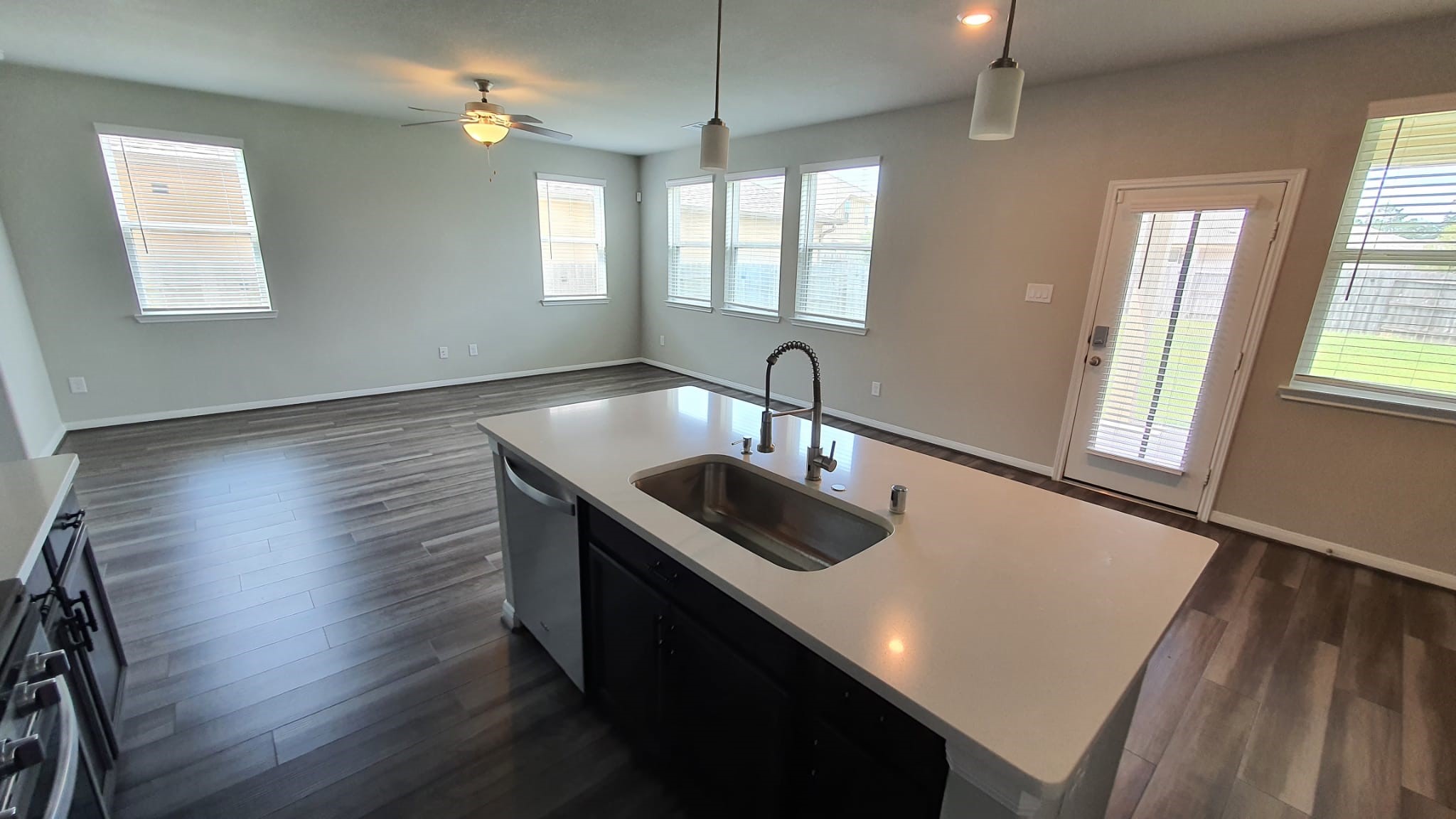 7010 Silverleaf Oak Street Property Photo 13