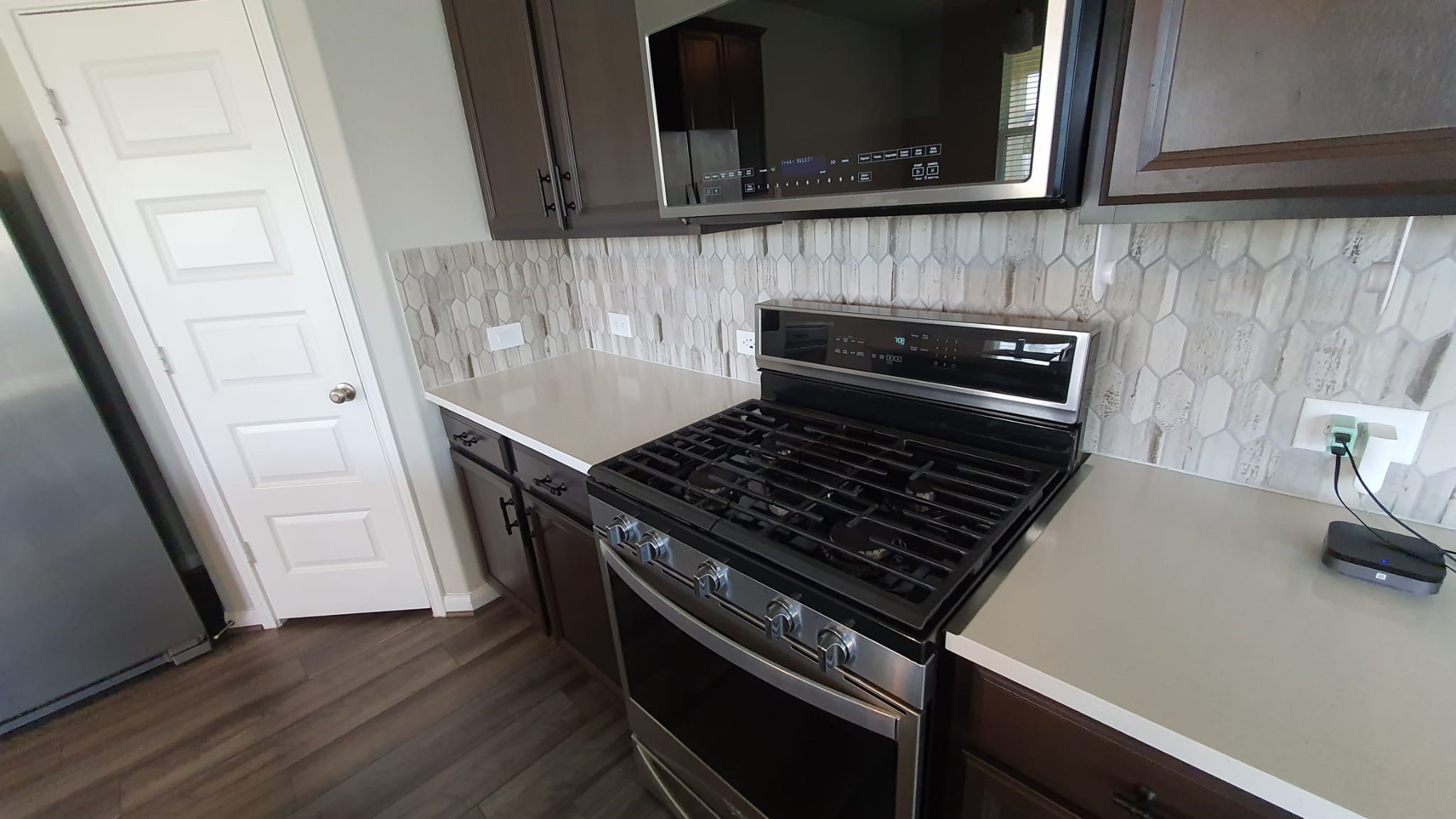 7010 Silverleaf Oak Street Property Photo 14