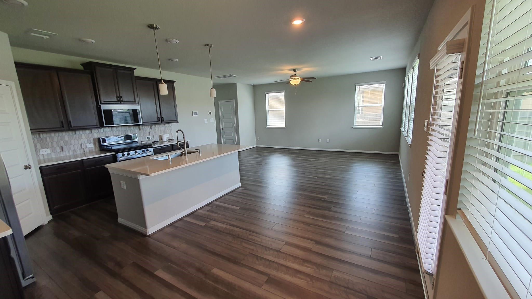 7010 Silverleaf Oak Street Property Photo 15